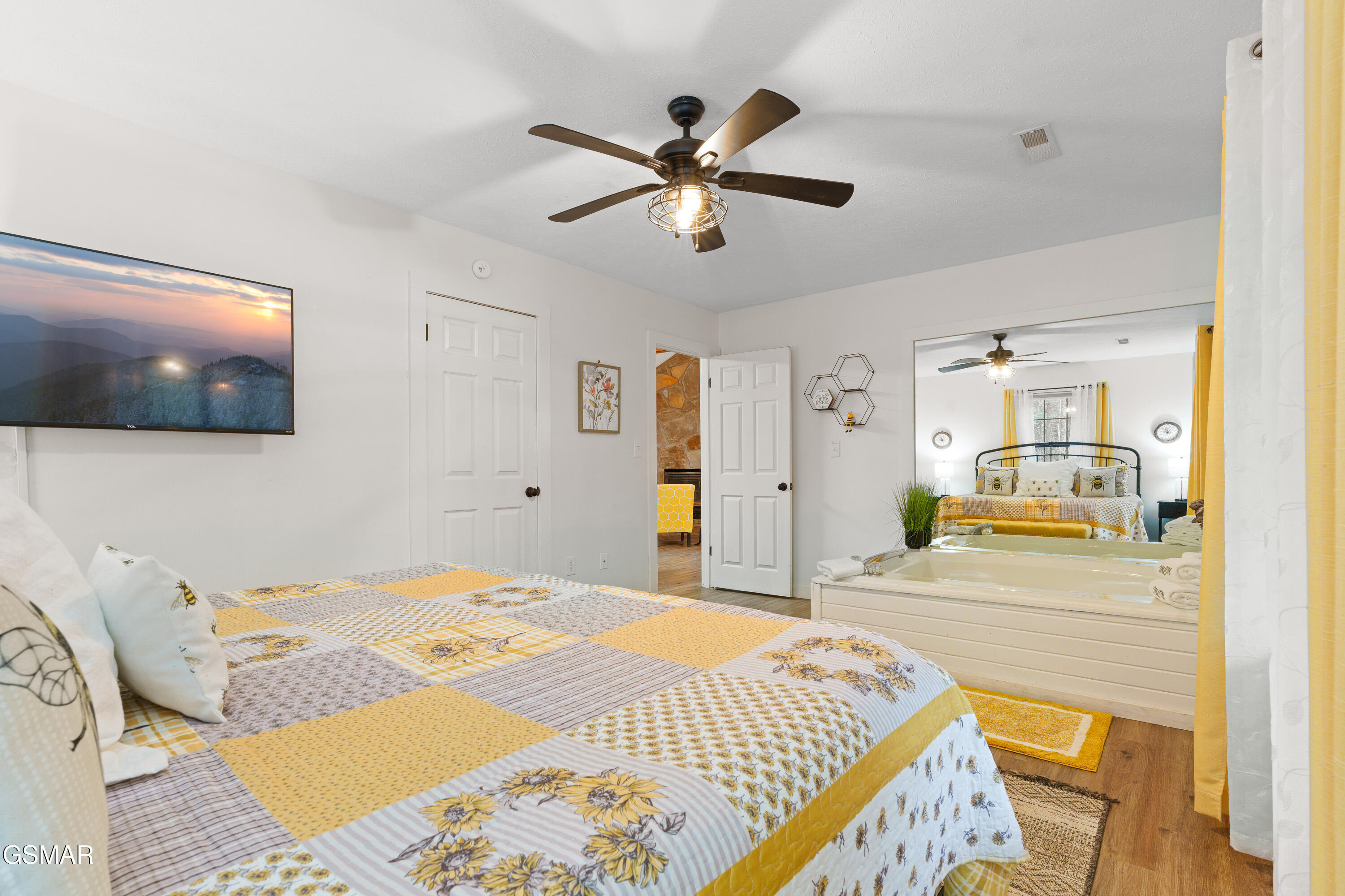 4314 Blue Bird Lane Gatlinburg TN 37738