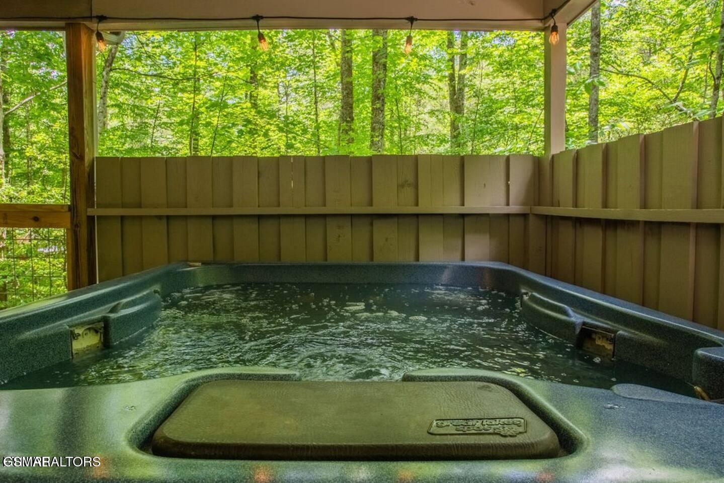 4314 Blue Bird Lane Gatlinburg TN 37738