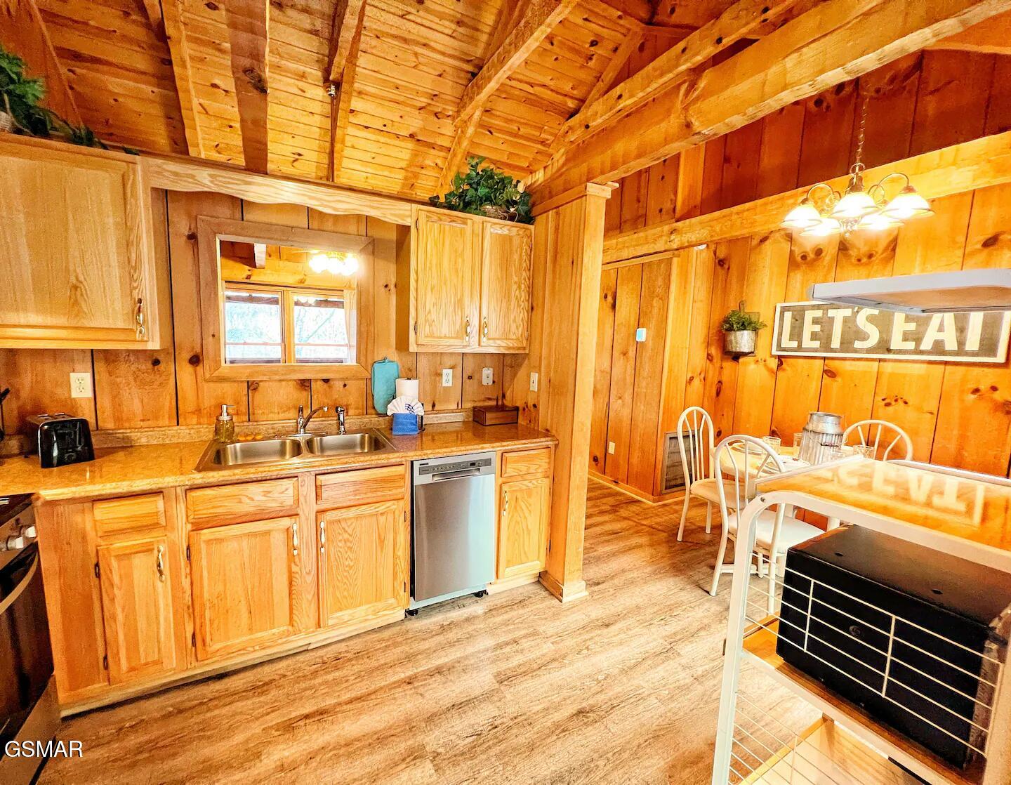 2330 Foxwell Way Sevierville TN 37876