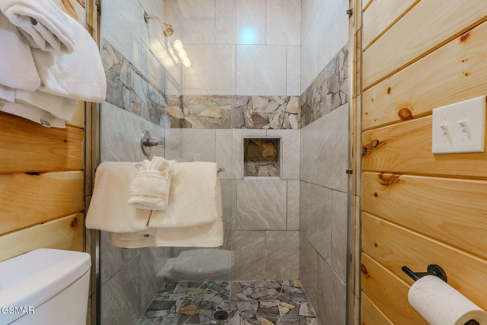 2540 White Timberlake Drive Sevierville TN 37876