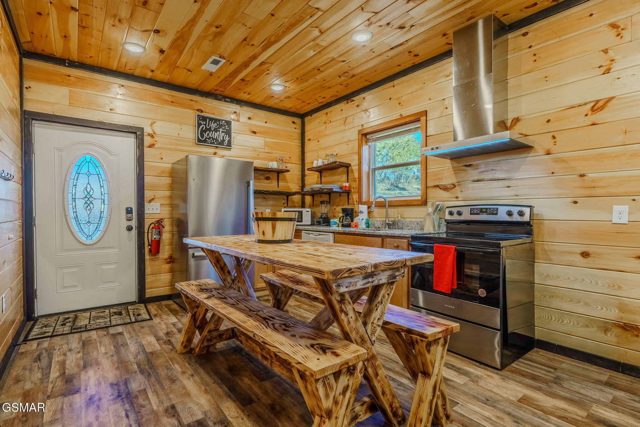 2540 White Timberlake Drive Sevierville TN 37876