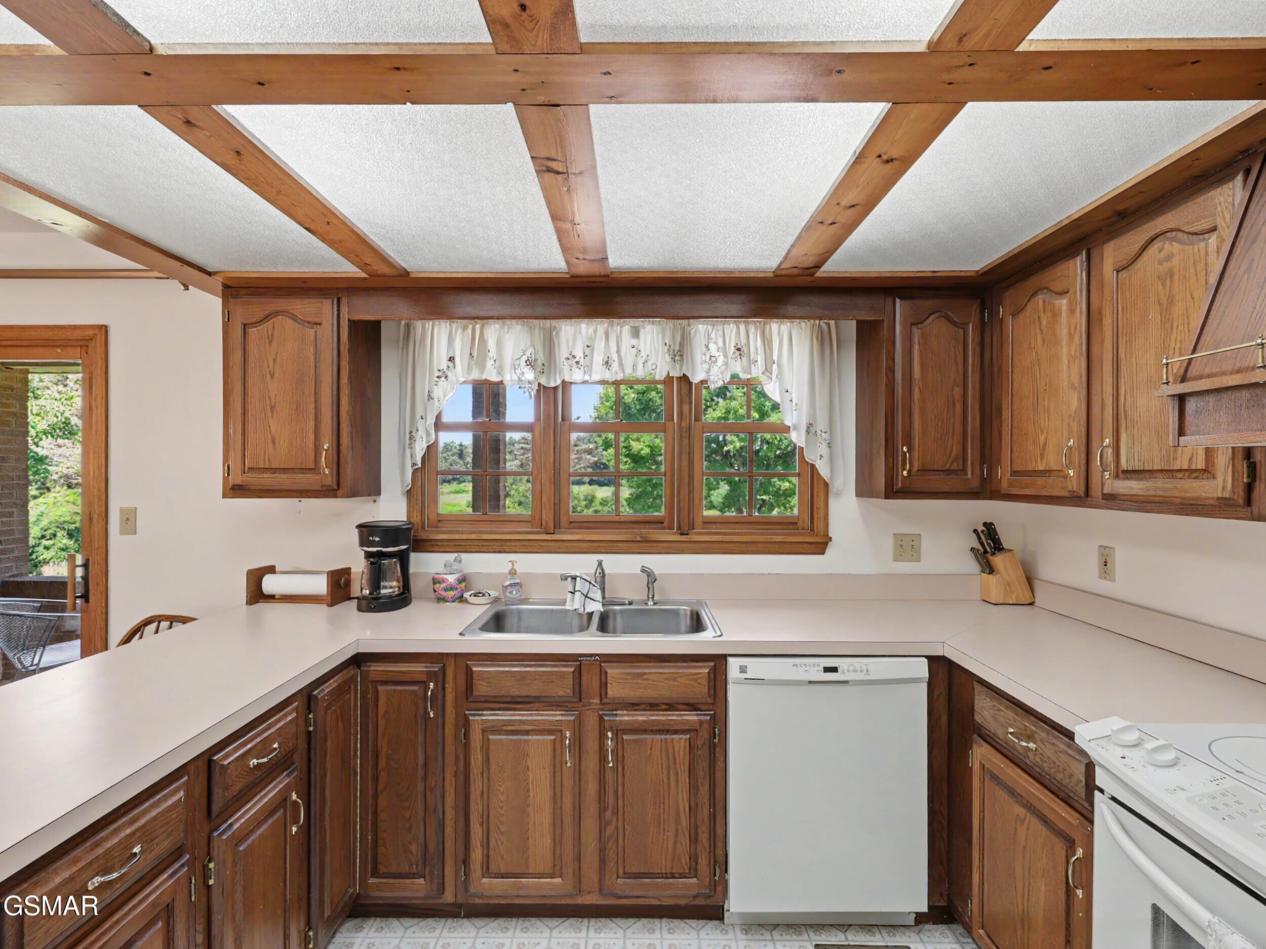 377 Thomas Loop Road Sevierville TN 37876
