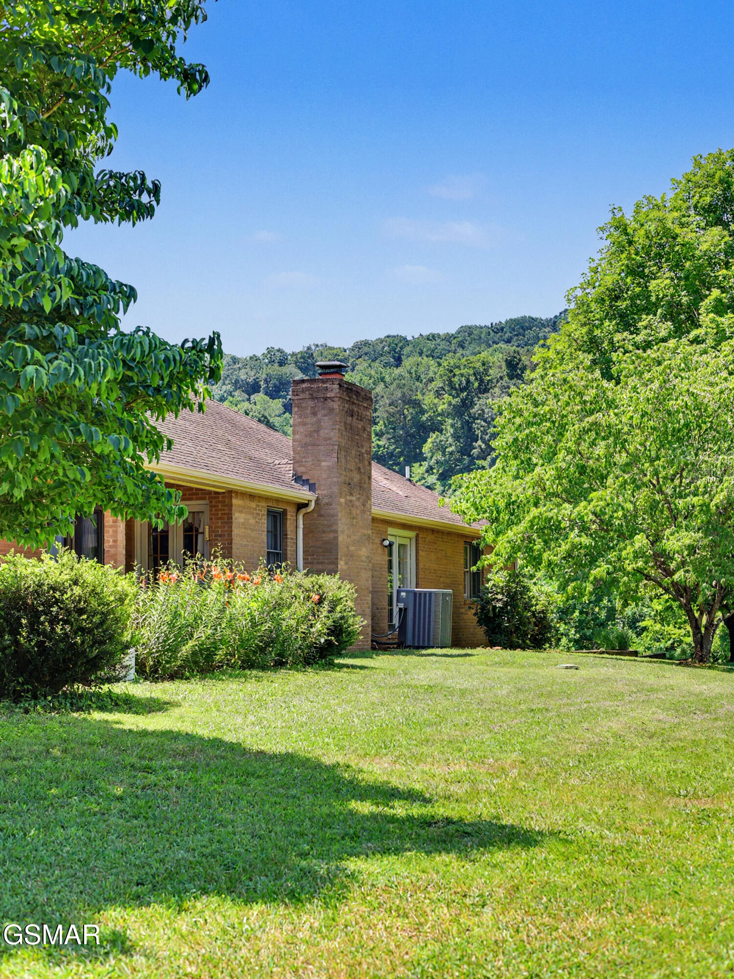 377 Thomas Loop Road Sevierville TN 37876