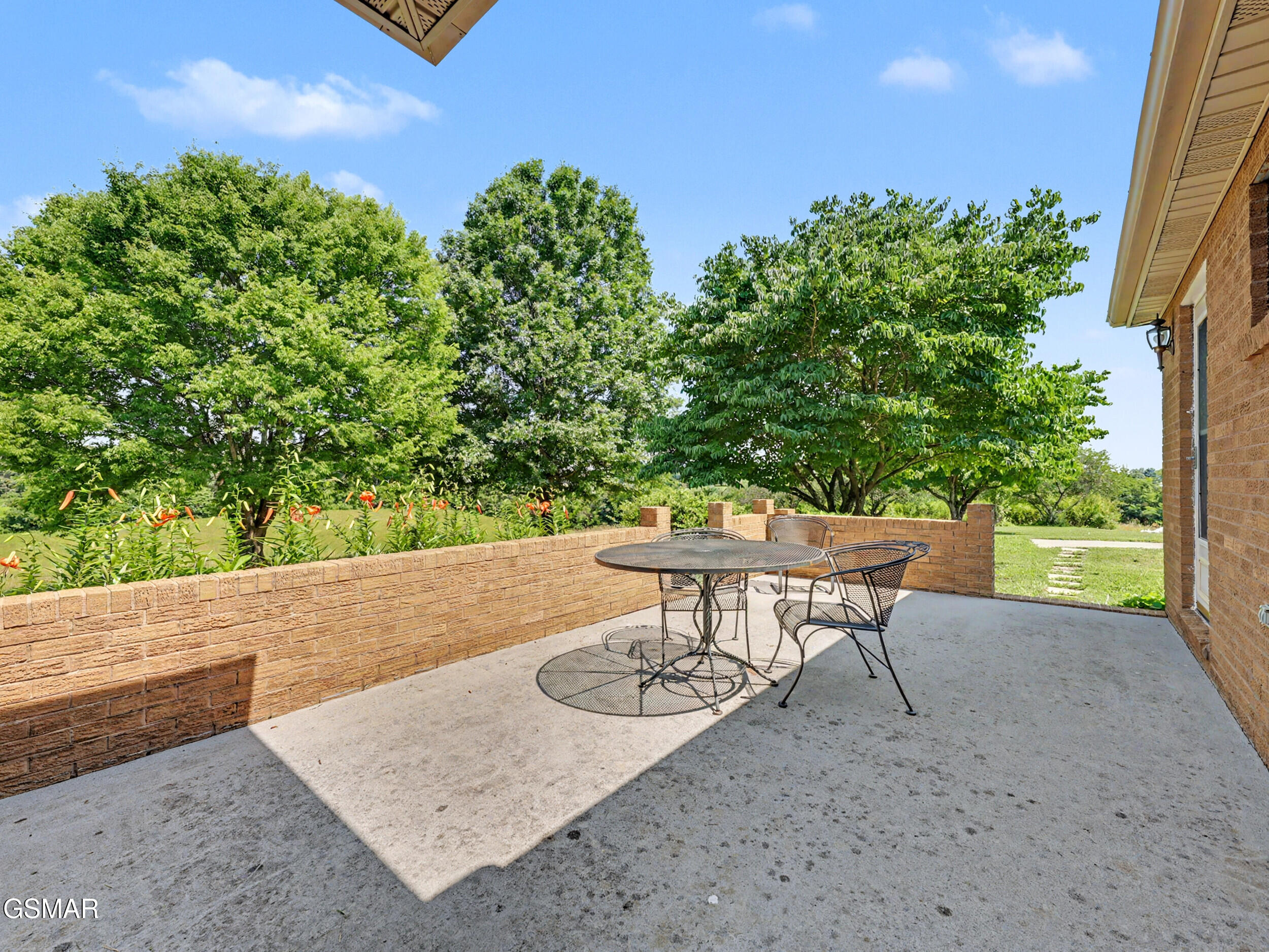 377 Thomas Loop Road Sevierville TN 37876
