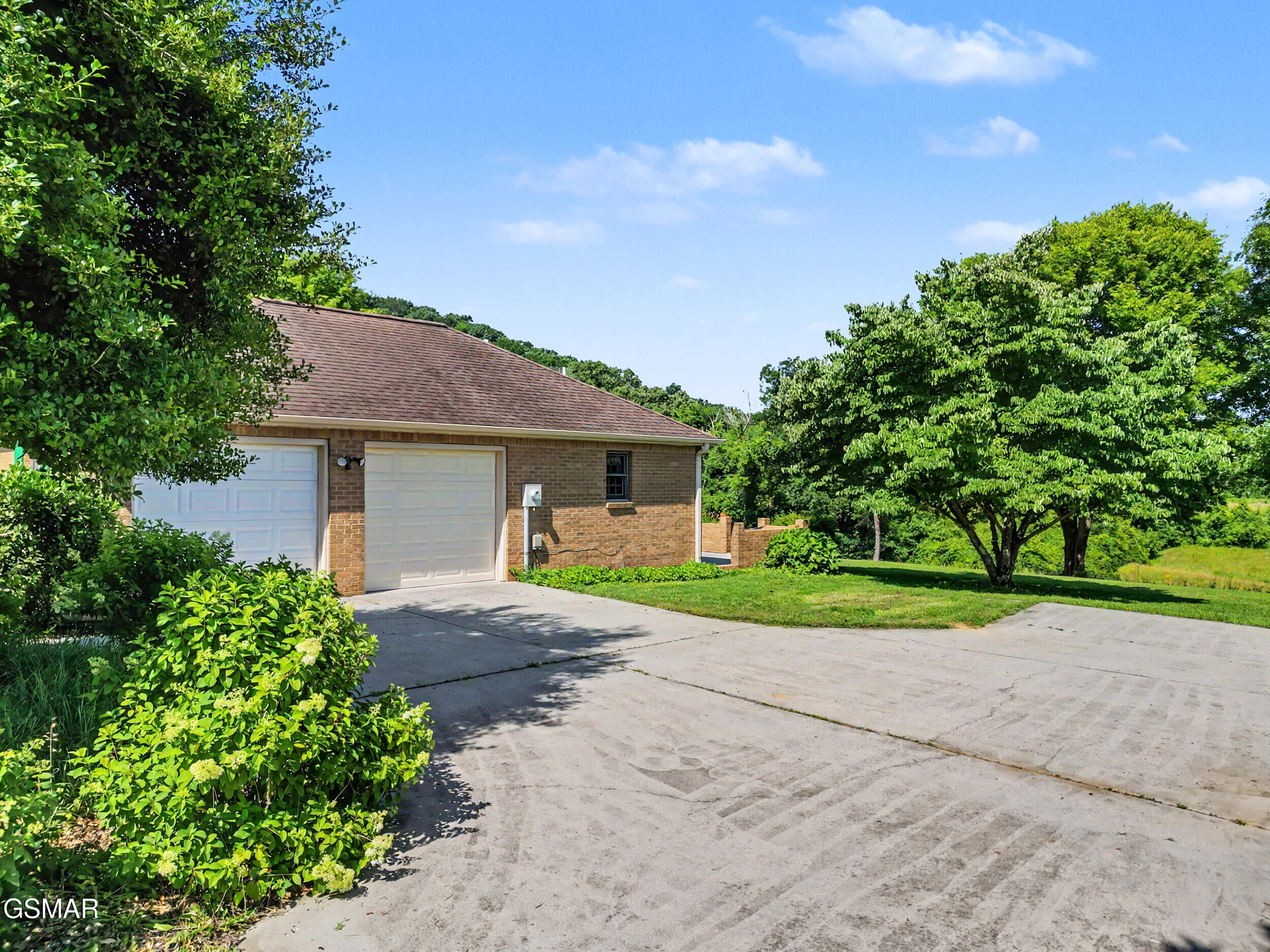 377 Thomas Loop Road Sevierville TN 37876