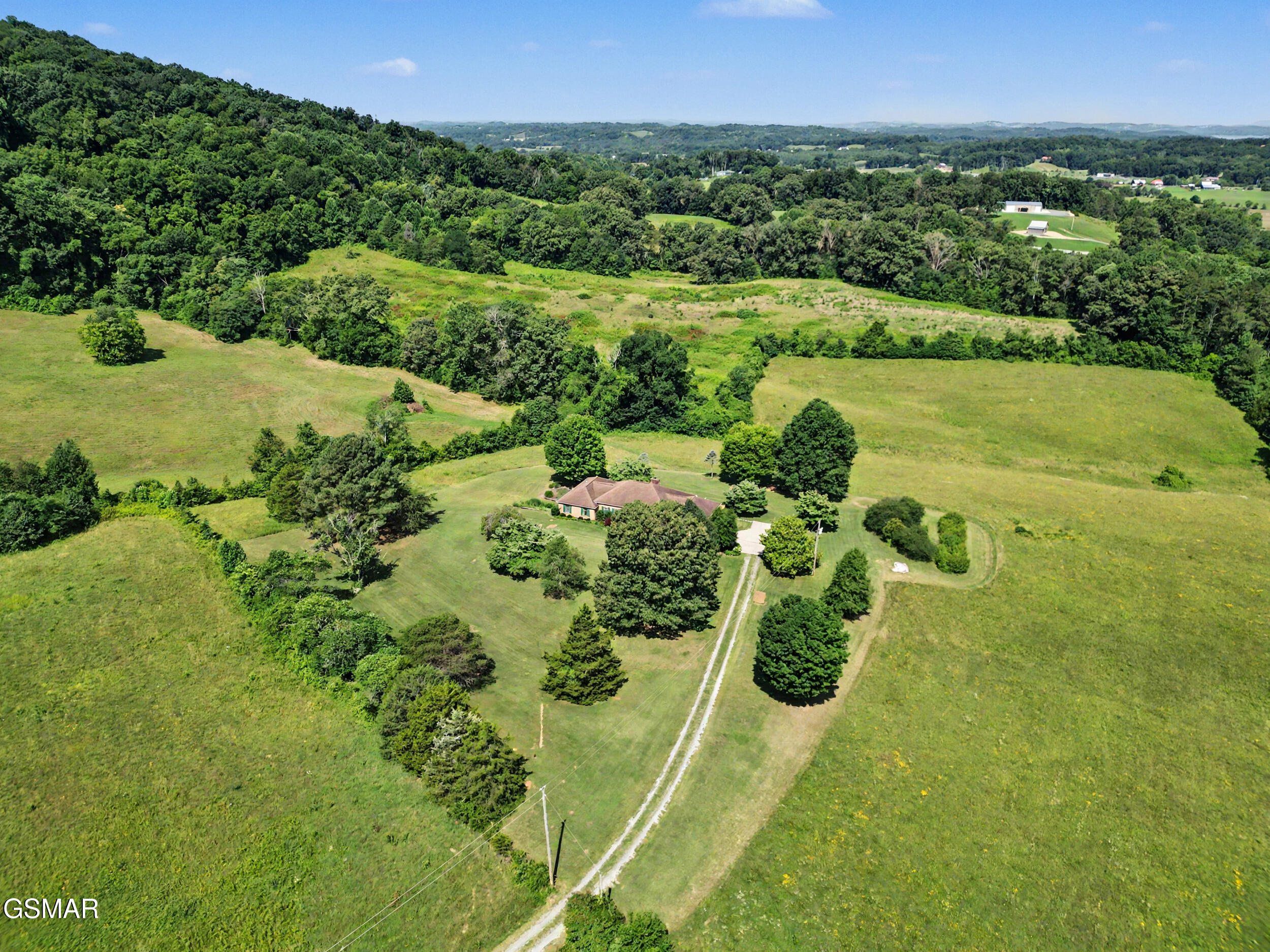 377 Thomas Loop Road Sevierville TN 37876
