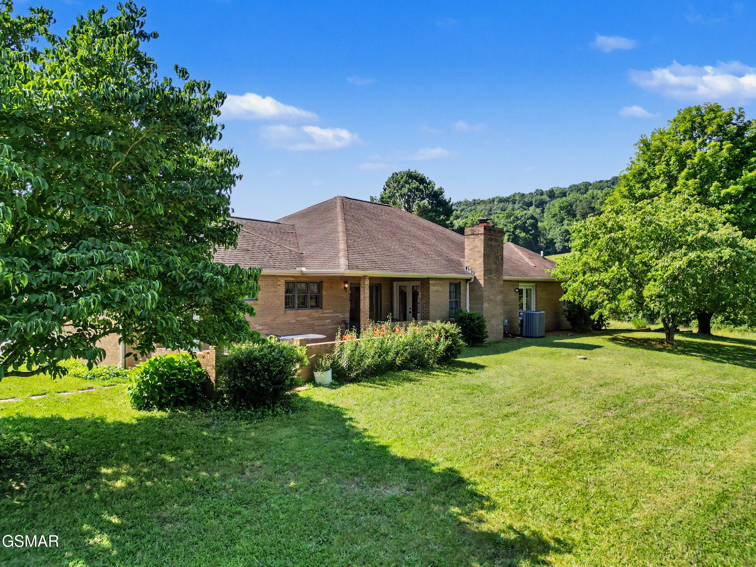 377 Thomas Loop Road Sevierville TN 37876
