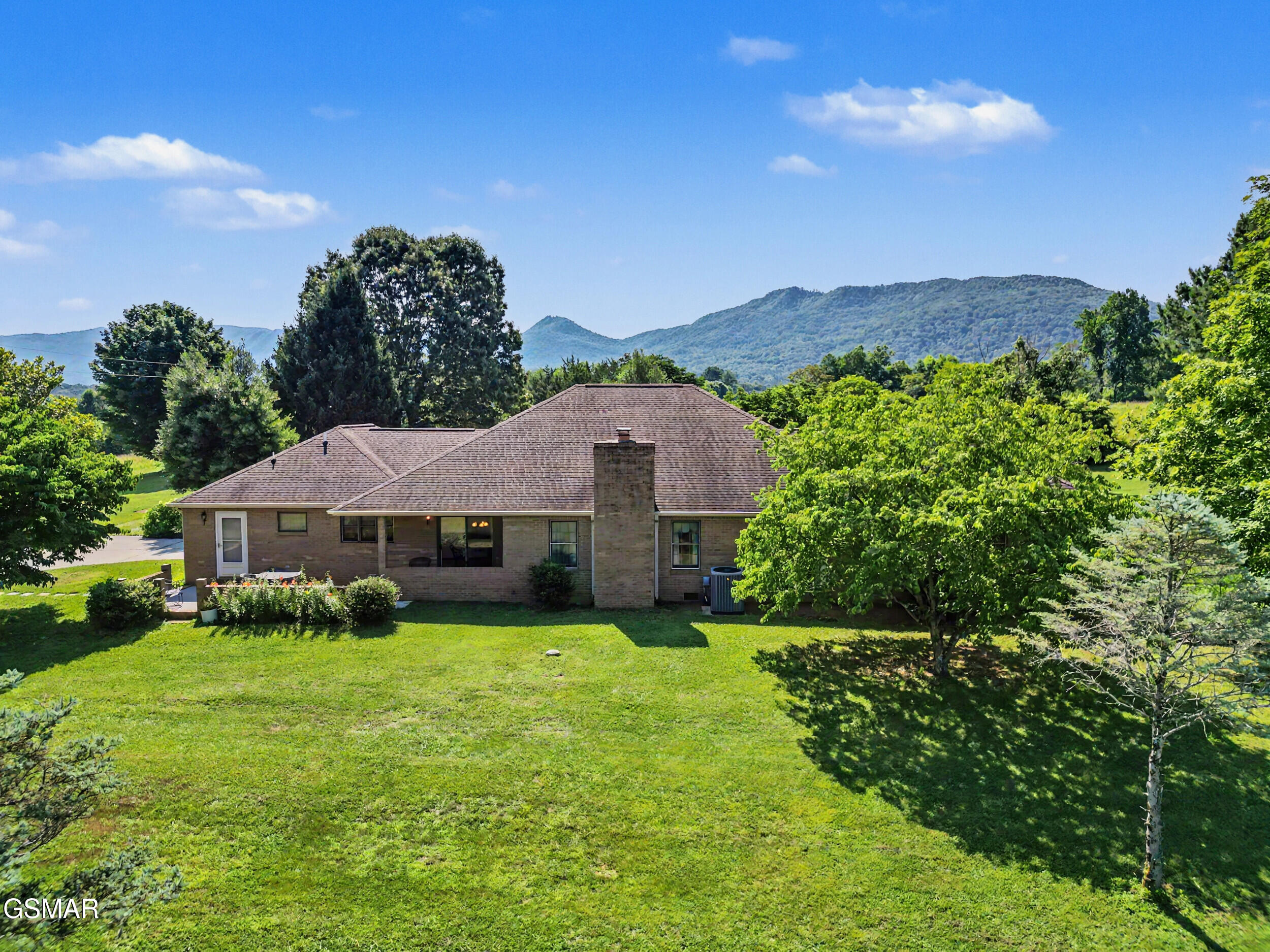377 Thomas Loop Road Sevierville TN 37876