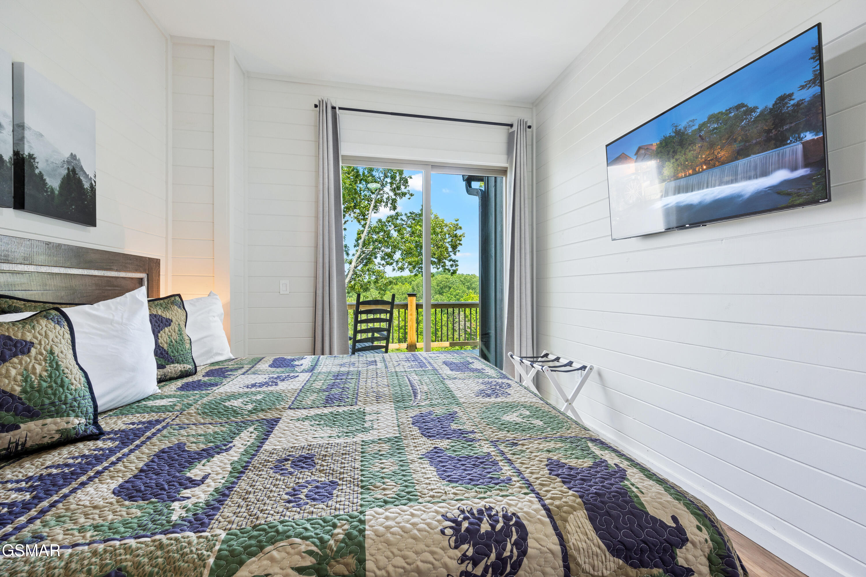 1337 Lake Haven Way Sevierville TN 37876