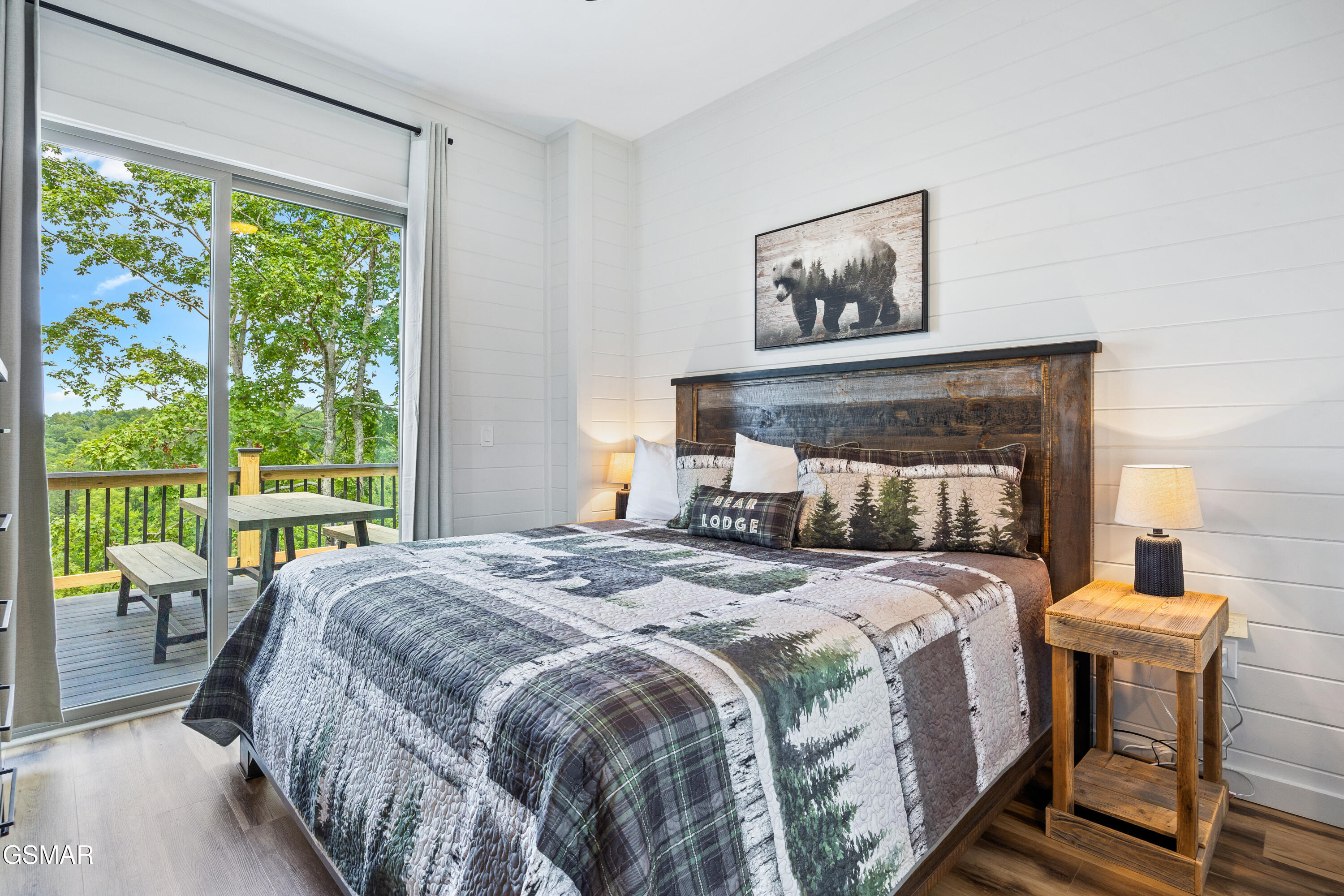 1337 Lake Haven Way Sevierville TN 37876