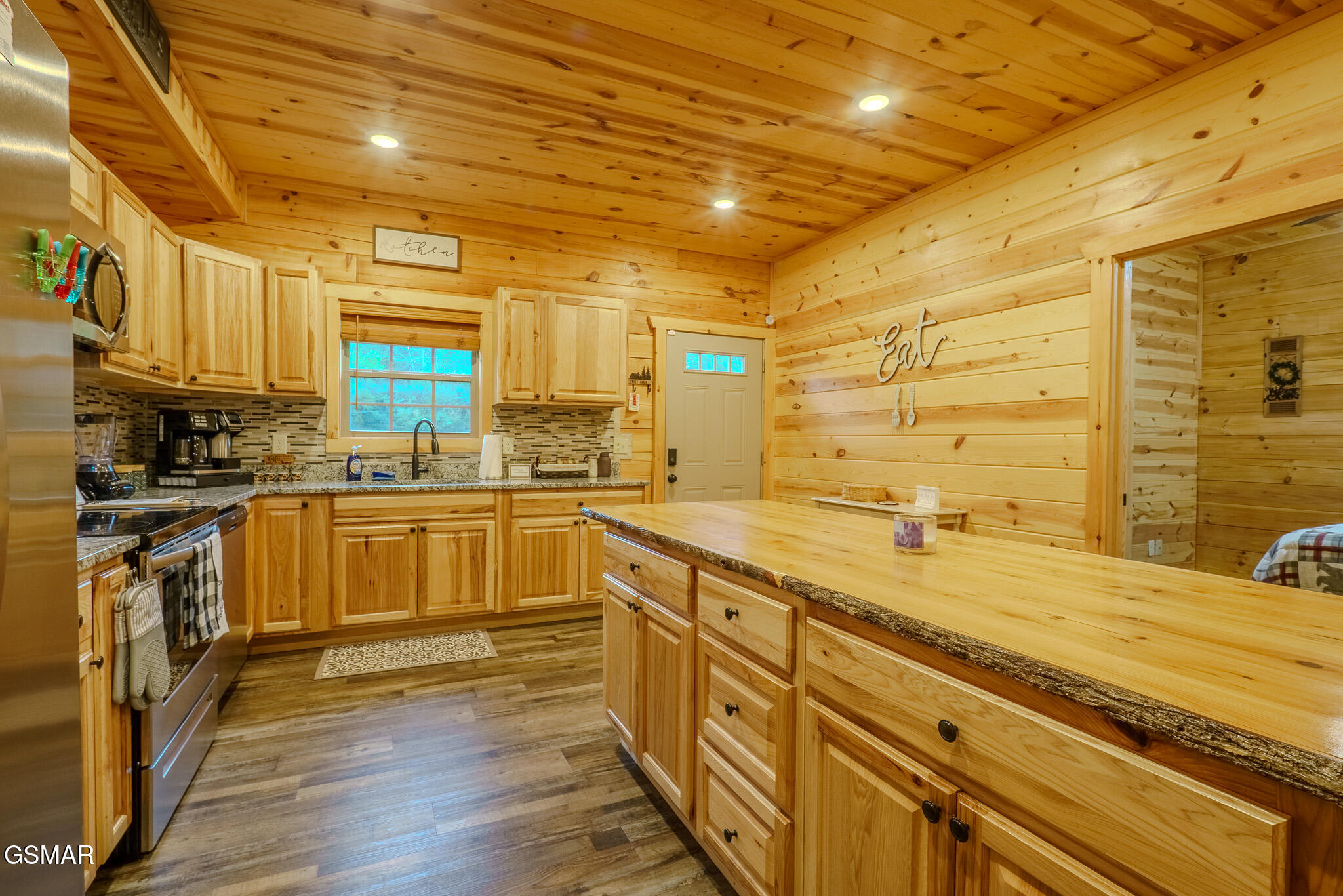 2594 Windfall Estates Drive Sevierville TN 37876