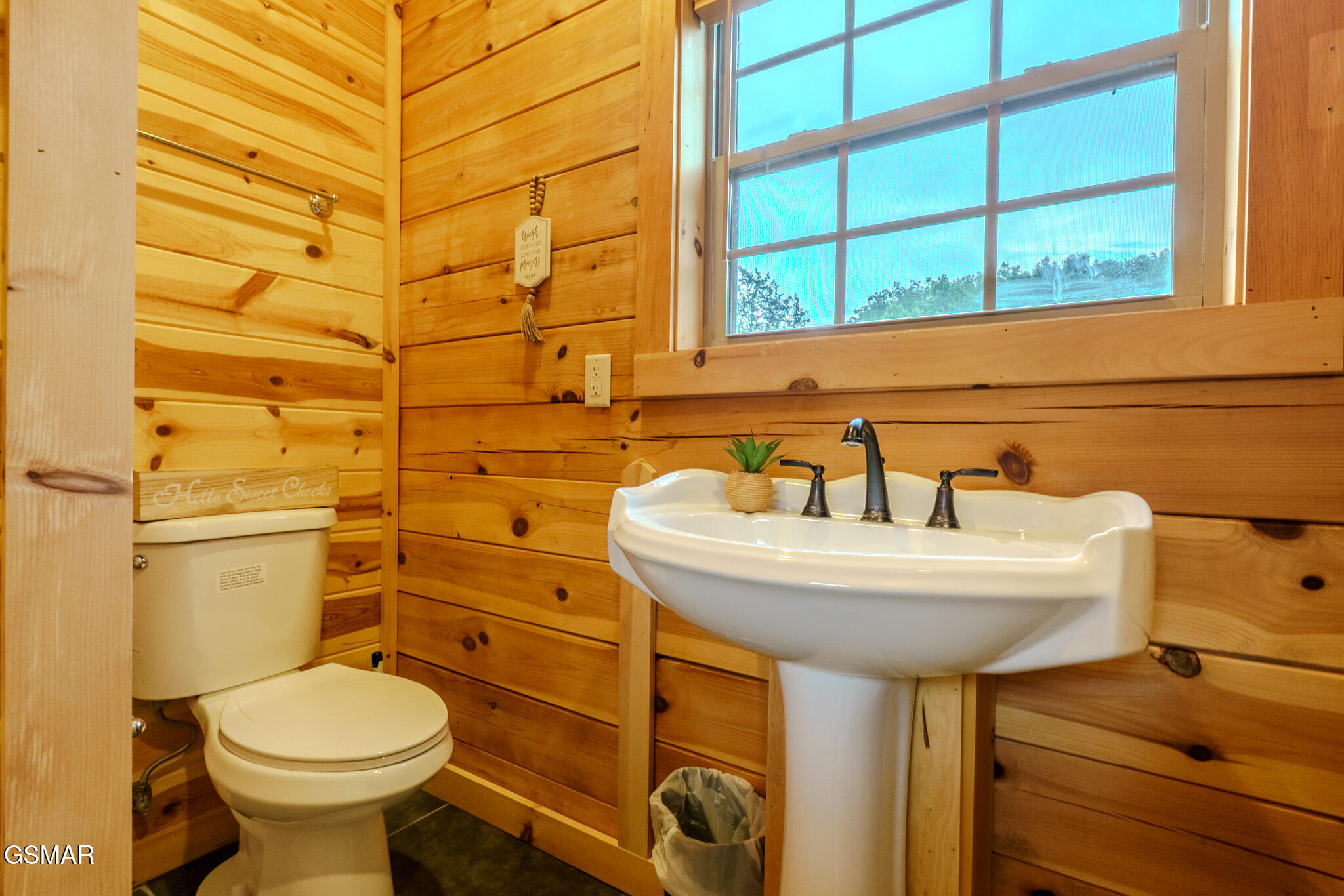 2594 Windfall Estates Drive Sevierville TN 37876