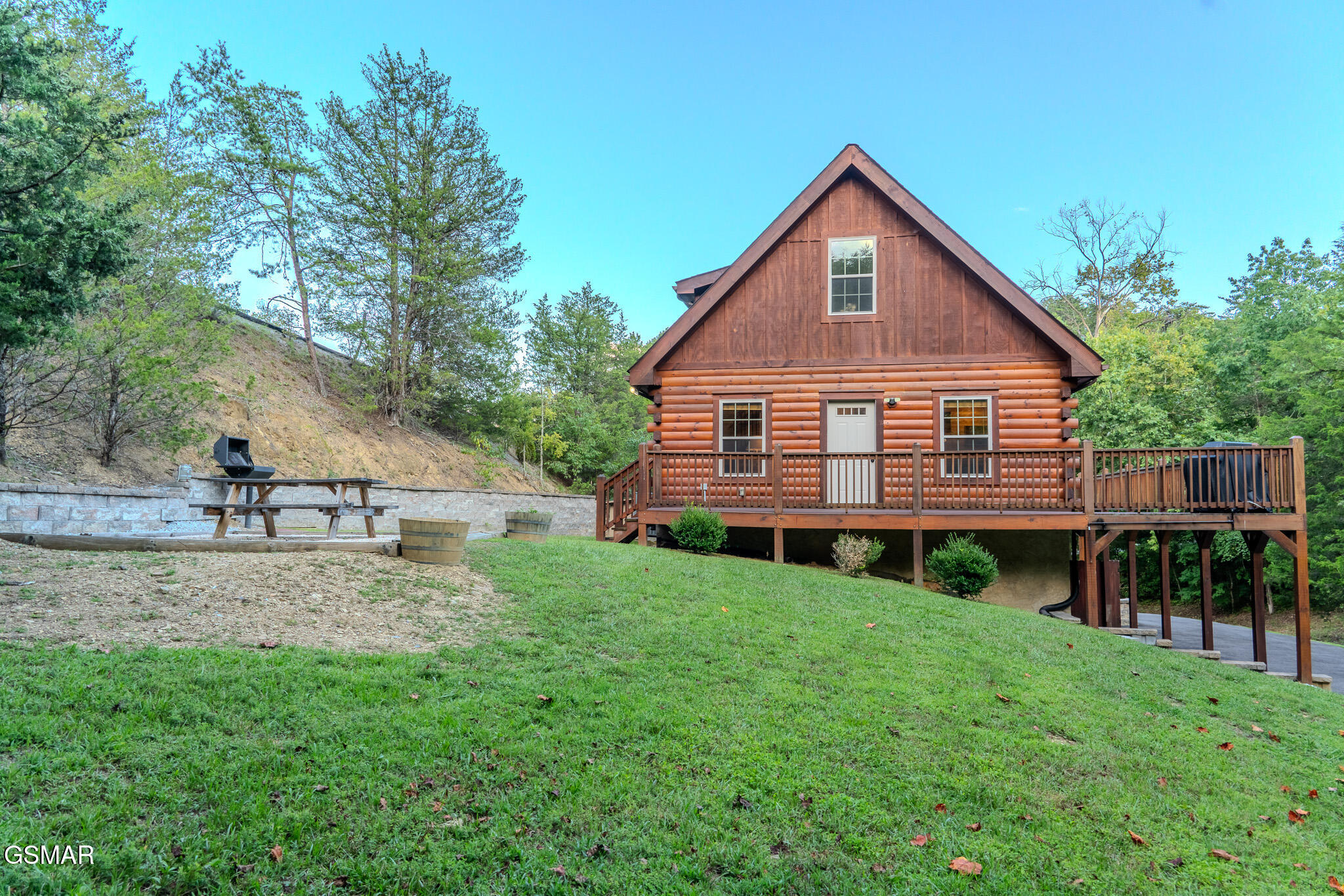 2594 Windfall Estates Drive Sevierville TN 37876