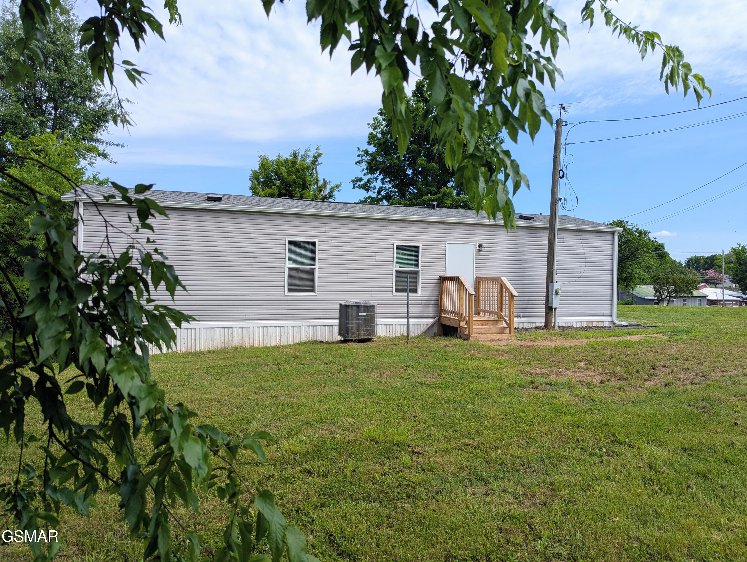 203 Pettit Street Vonore TN 37885