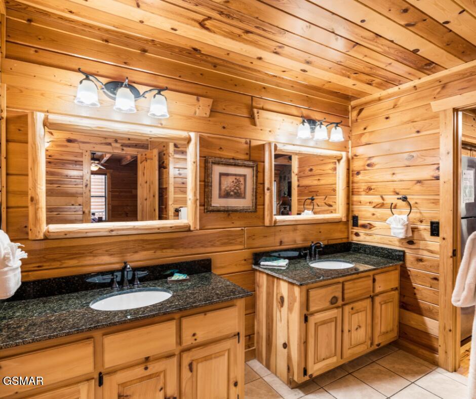 229 Forrest Loop Way Gatlinburg TN 37738