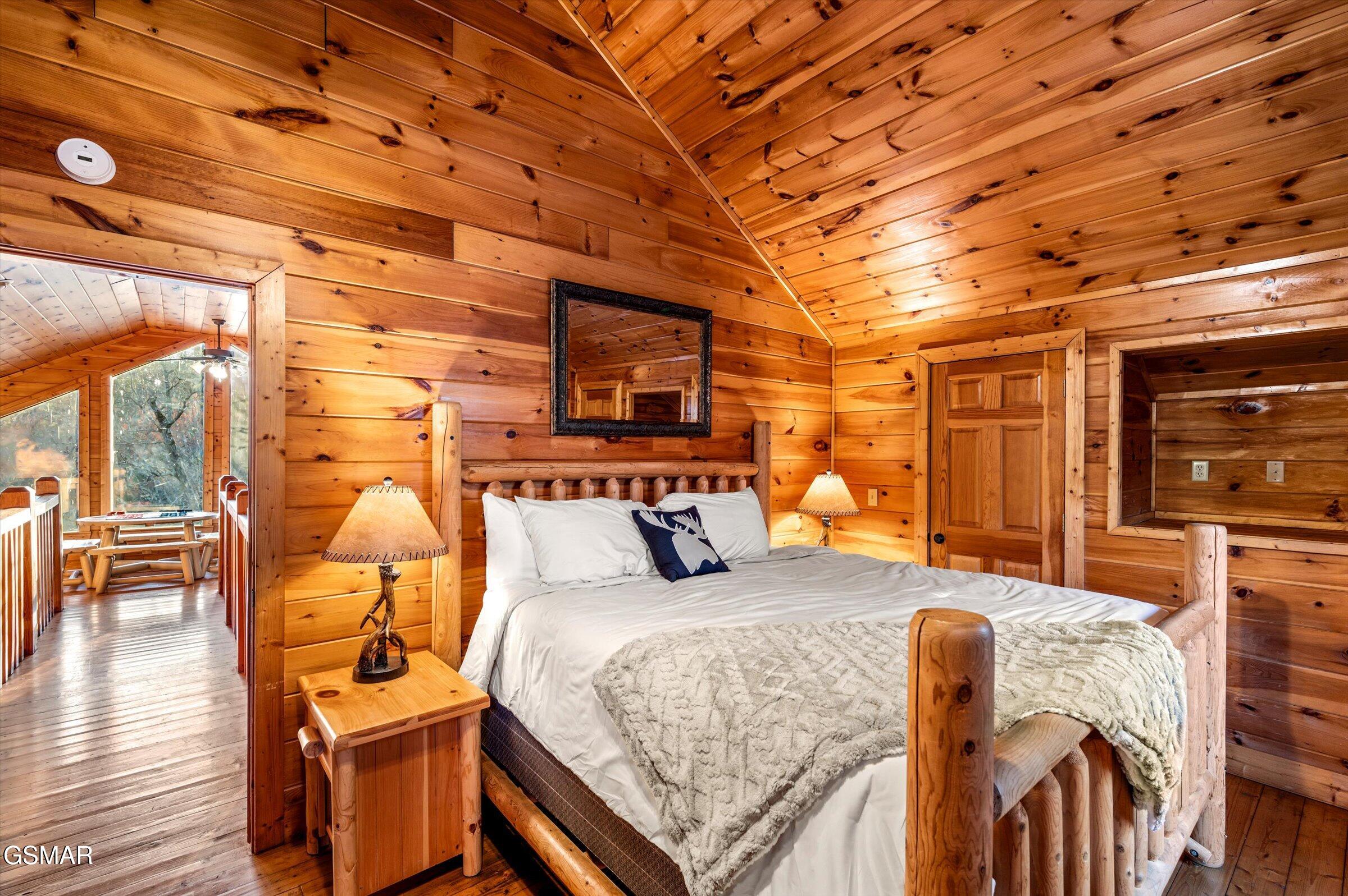 2828 Ridge Creek Circle Sevierville TN 37876