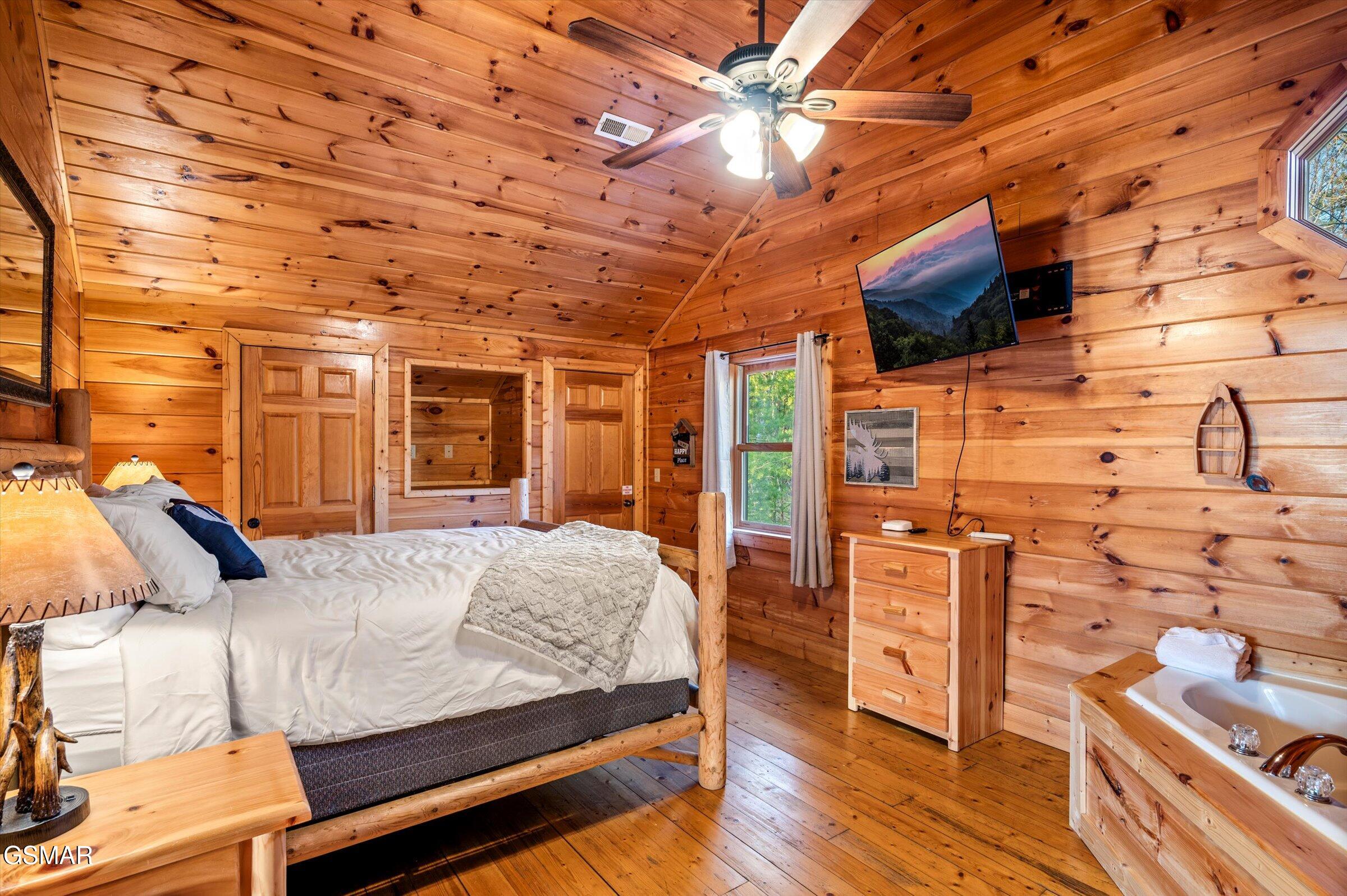 2828 Ridge Creek Circle Sevierville TN 37876