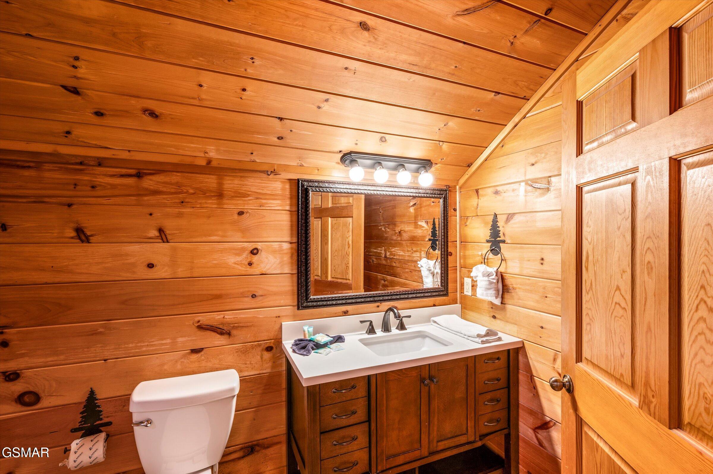 2828 Ridge Creek Circle Sevierville TN 37876