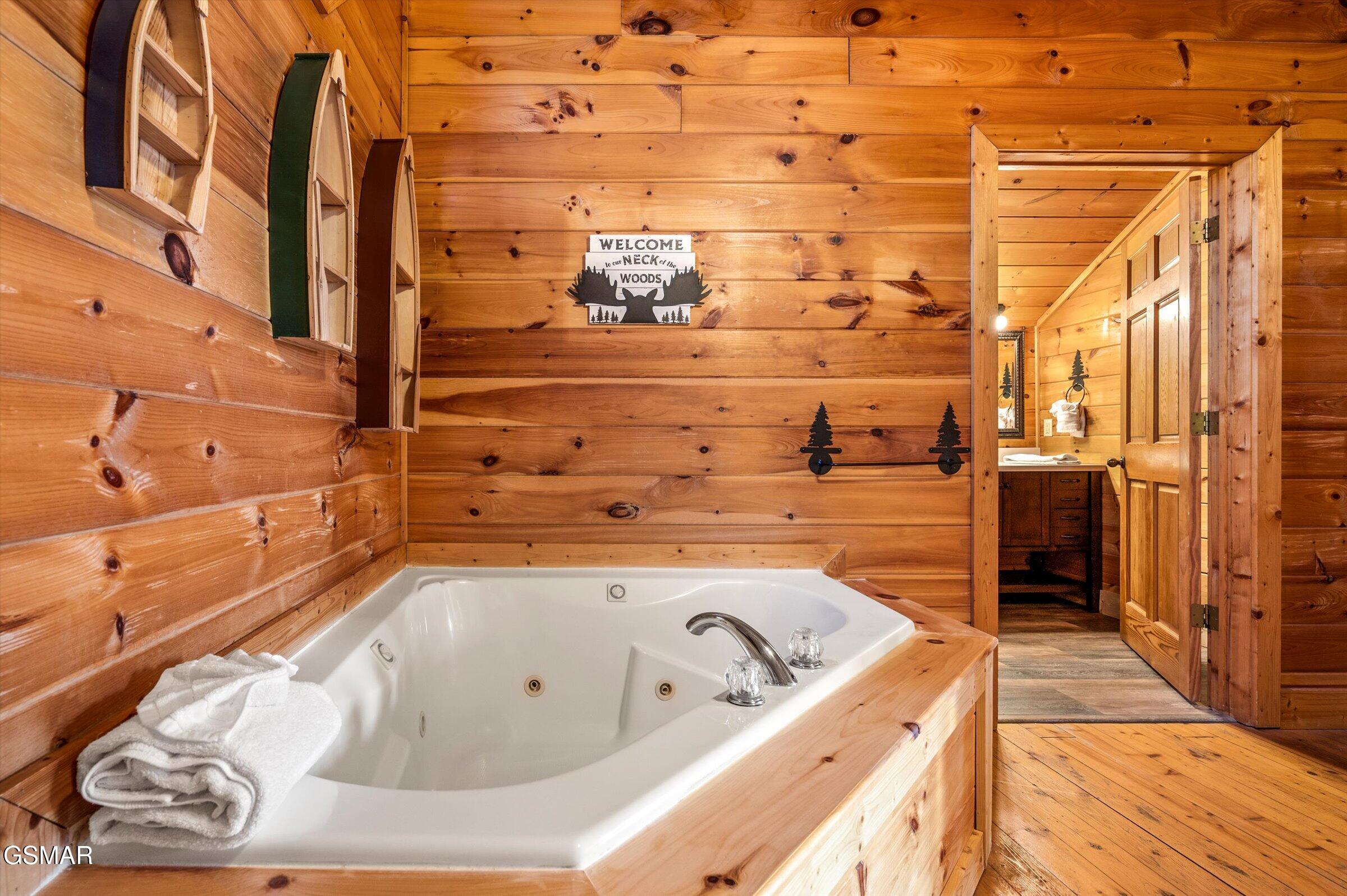 2828 Ridge Creek Circle Sevierville TN 37876