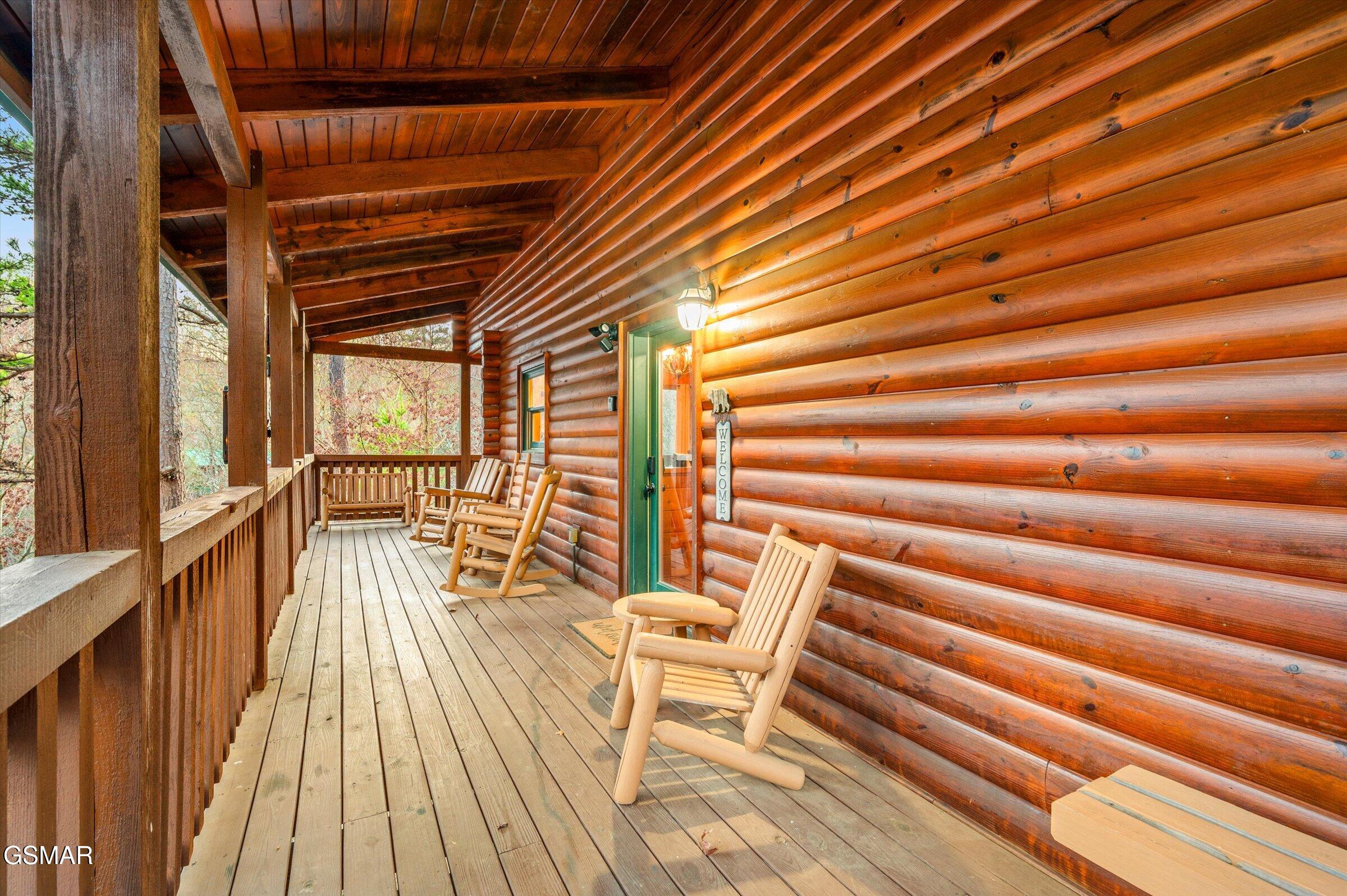 2828 Ridge Creek Circle Sevierville TN 37876