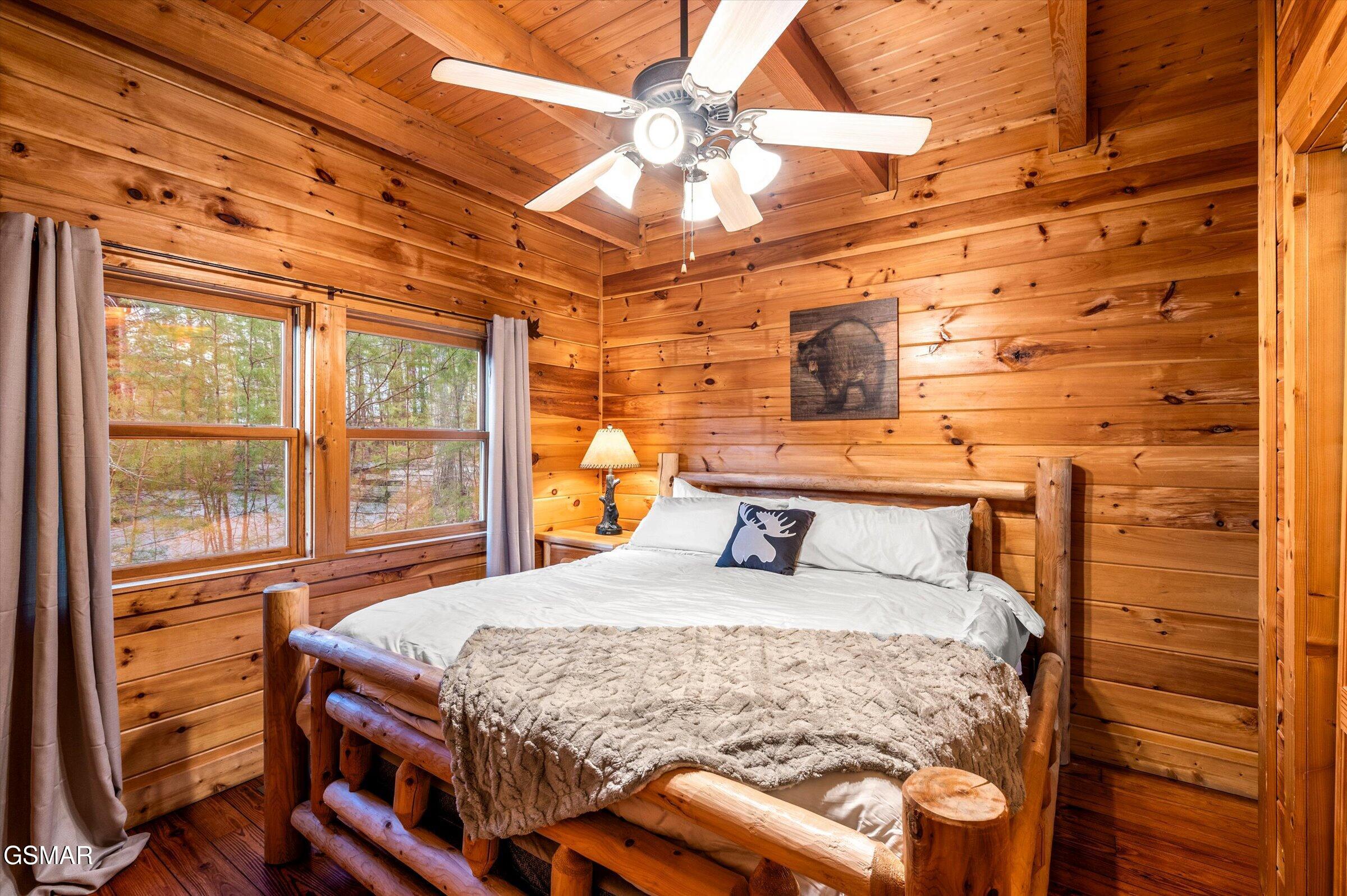 2828 Ridge Creek Circle Sevierville TN 37876