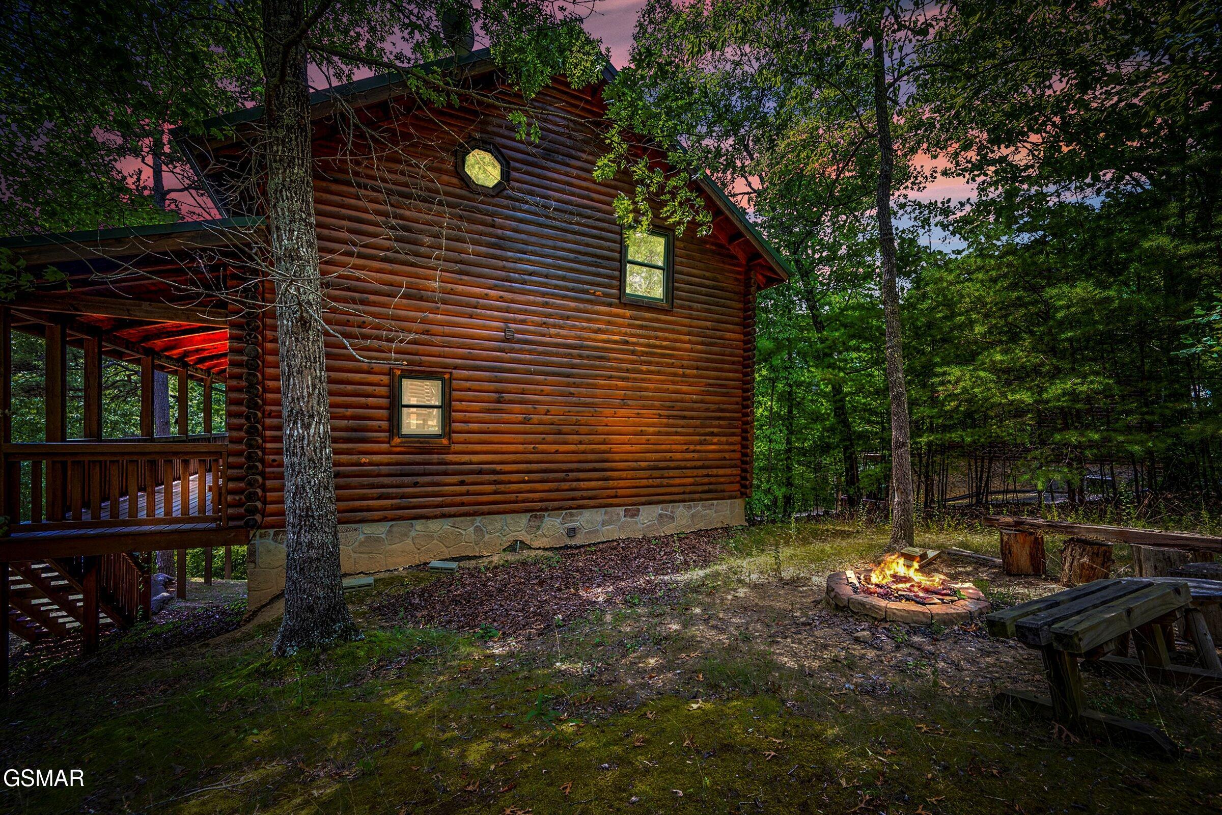 2828 Ridge Creek Circle Sevierville TN 37876