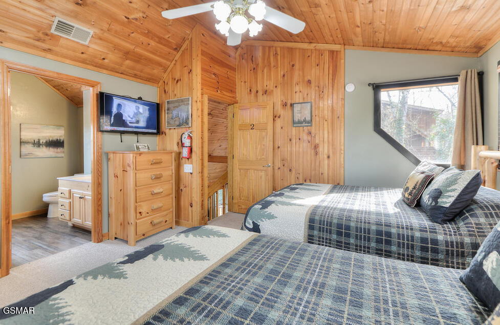 2040 Whispering Pines Way Sevierville TN 37876