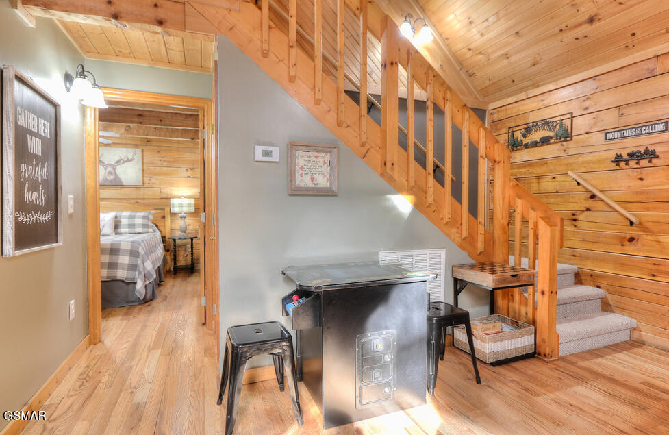 2040 Whispering Pines Way Sevierville TN 37876