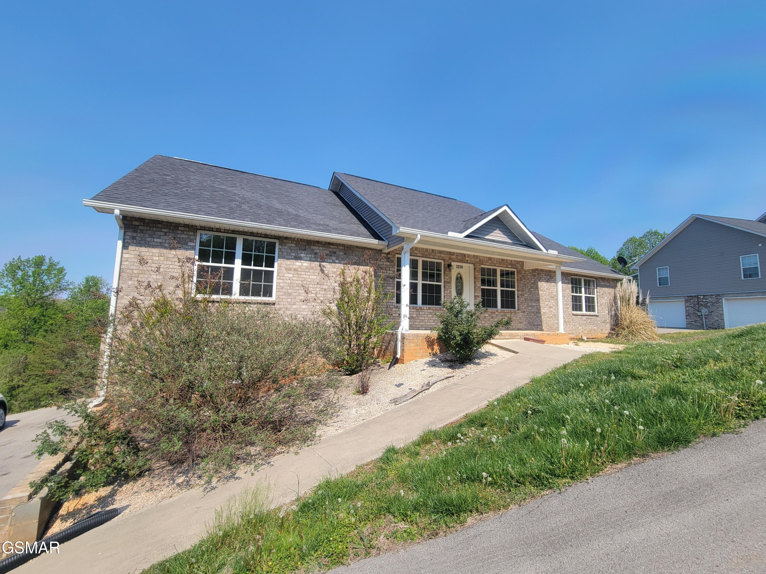 3236 Sandpiper Court Kodak TN 37764