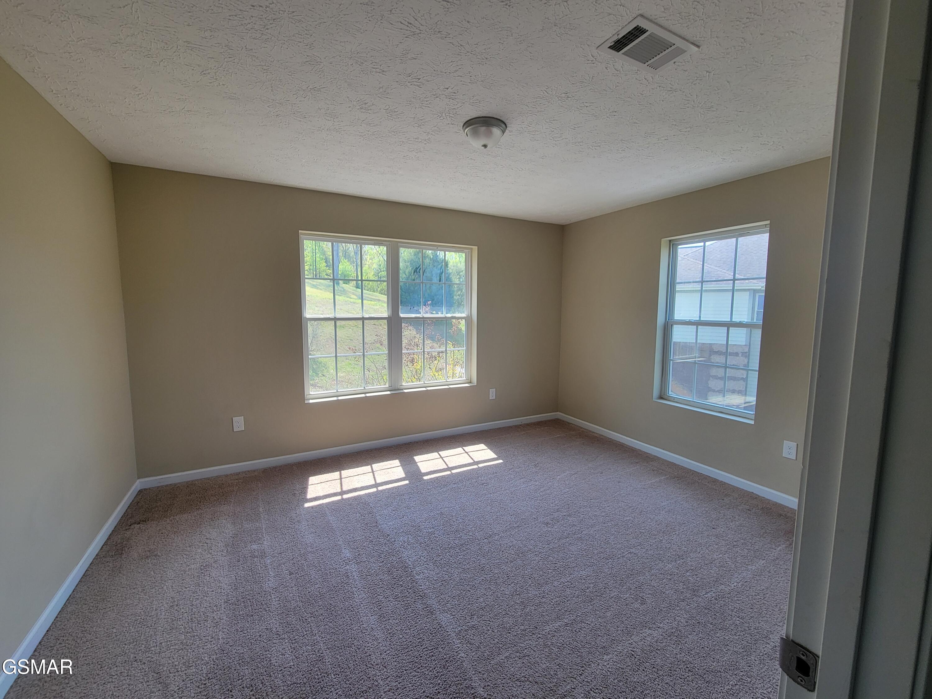 3236 Sandpiper Court Kodak TN 37764