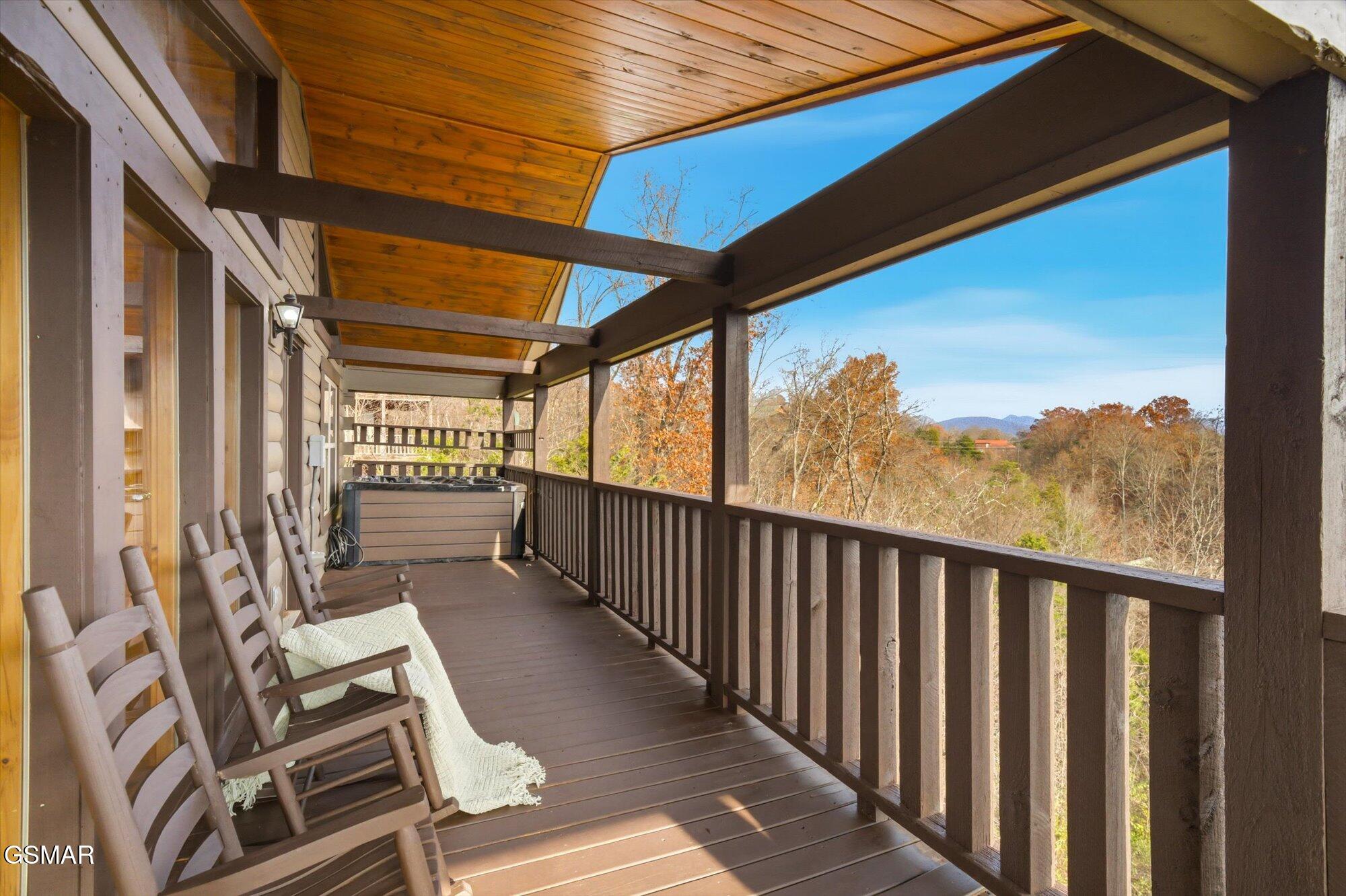 2016 Oakmont Drive Sevierville TN 37876