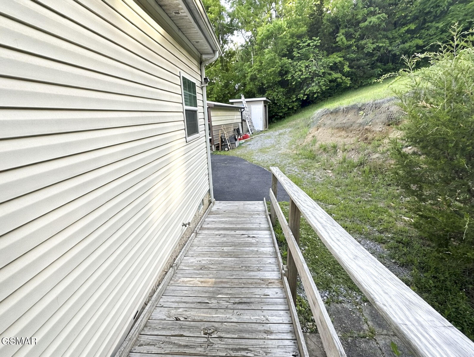 2621 Von Hill Road Dandridge TN 37725