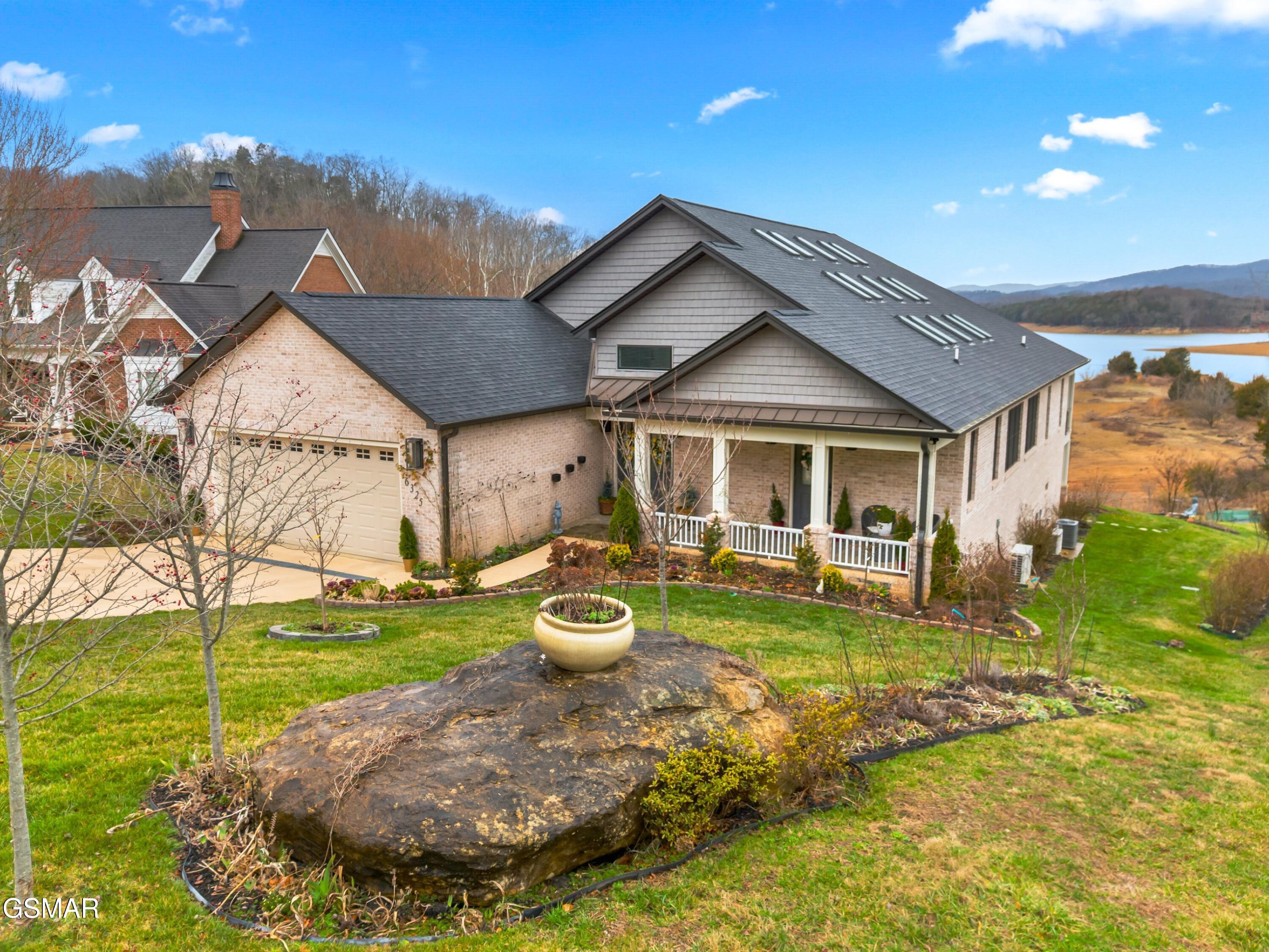 6325 Coves Edge Trail Russellville TN 37860