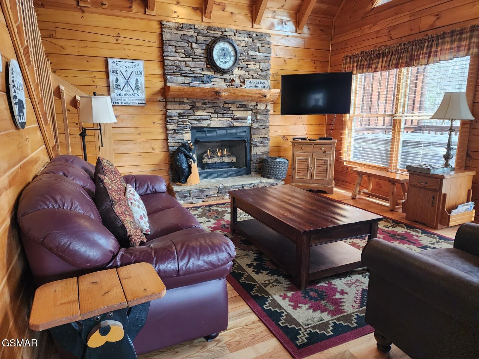 4408 Forest Vista Way Pigeon Forge TN 37863