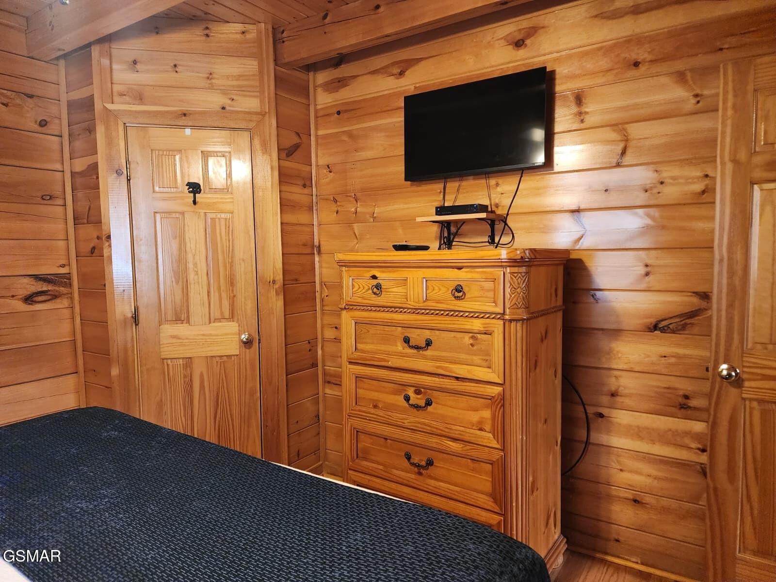 4408 Forest Vista Way Pigeon Forge TN 37863
