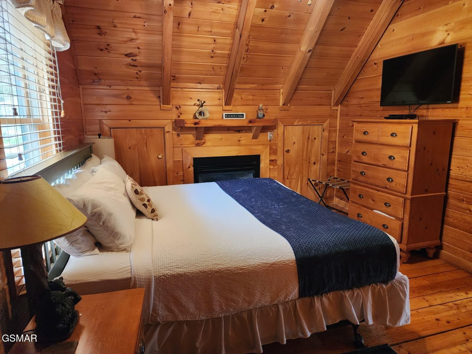 4408 Forest Vista Way Pigeon Forge TN 37863