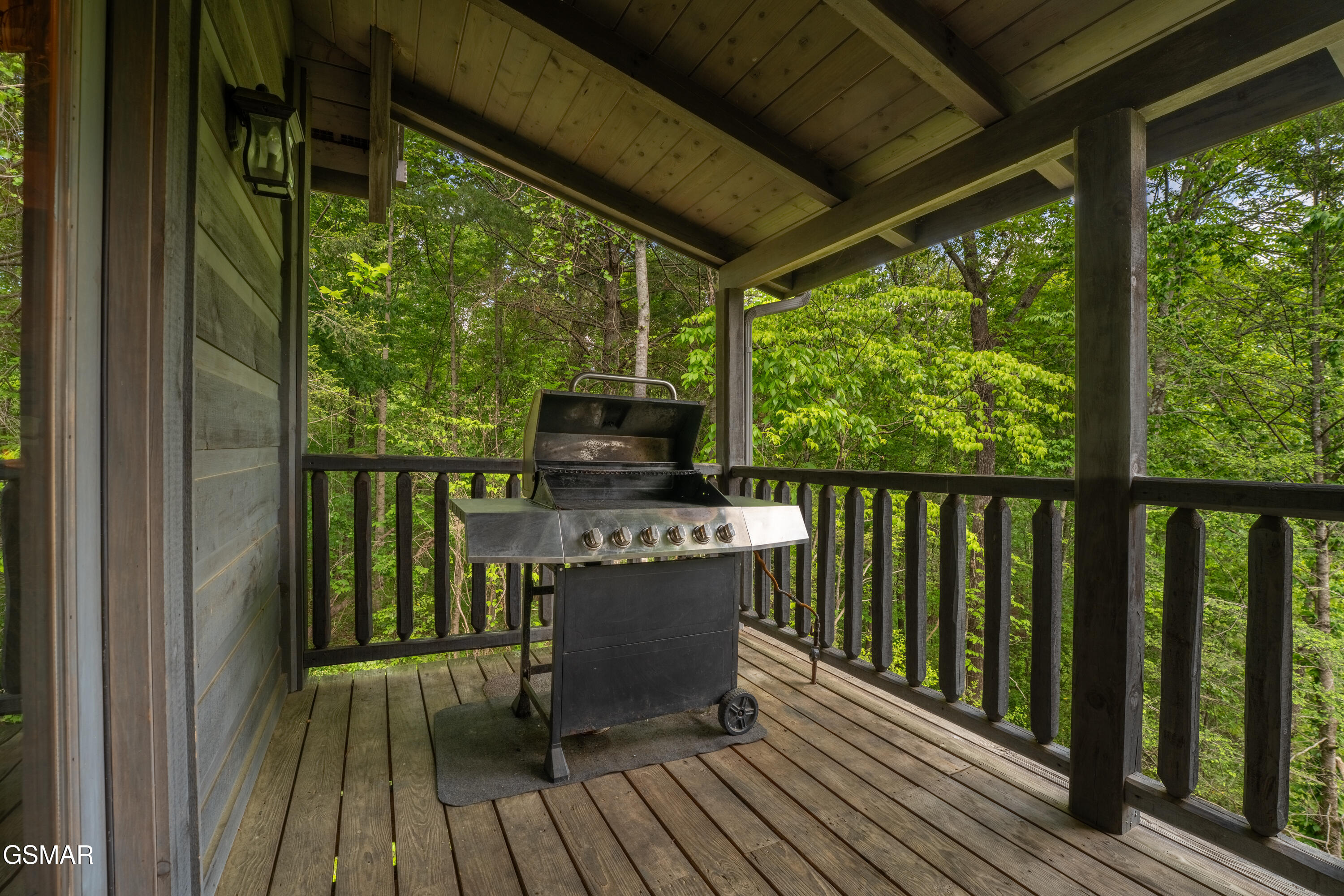 2410 Whitetail Ridge Way Sevierville TN 37862