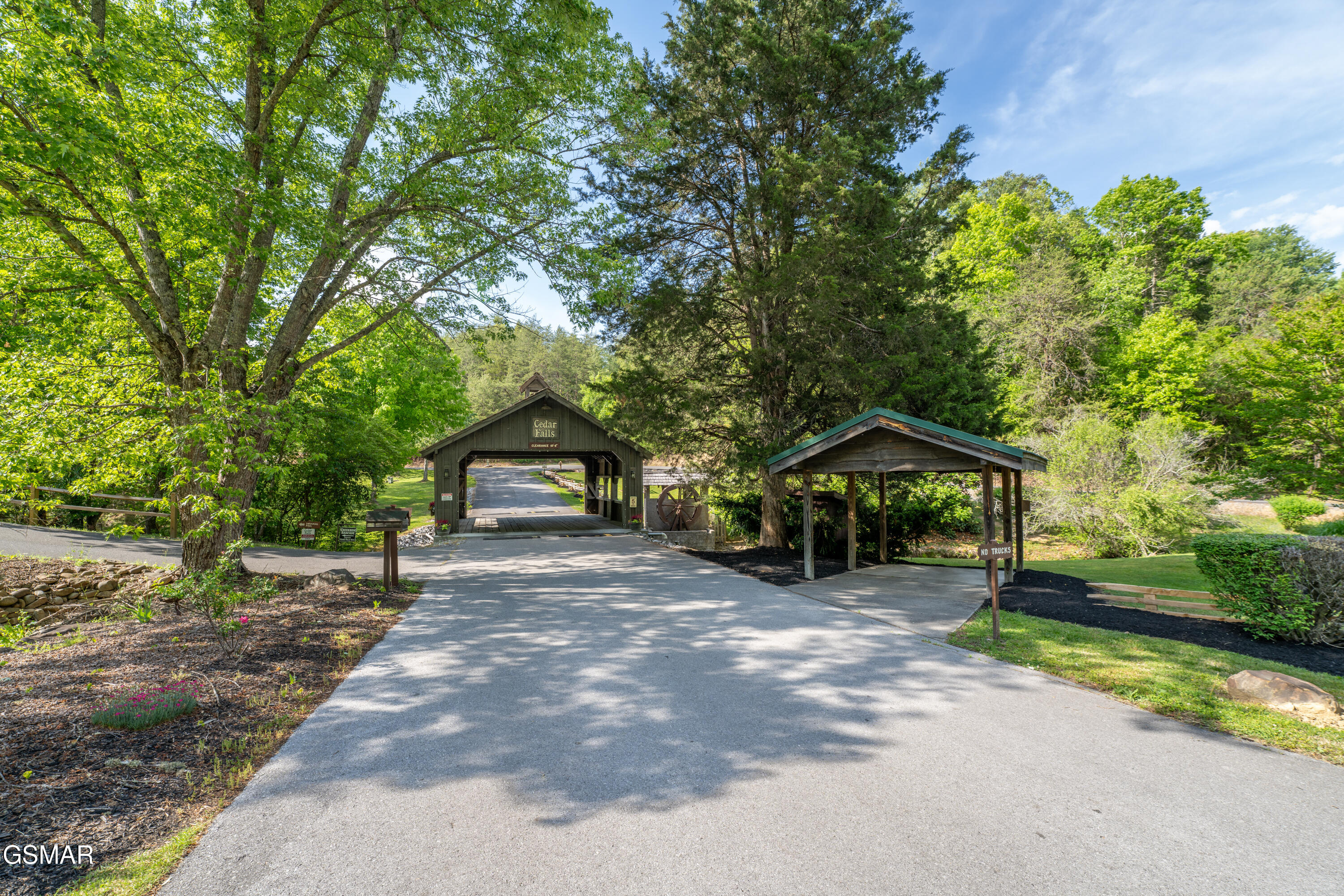 2410 Whitetail Ridge Way Sevierville TN 37862