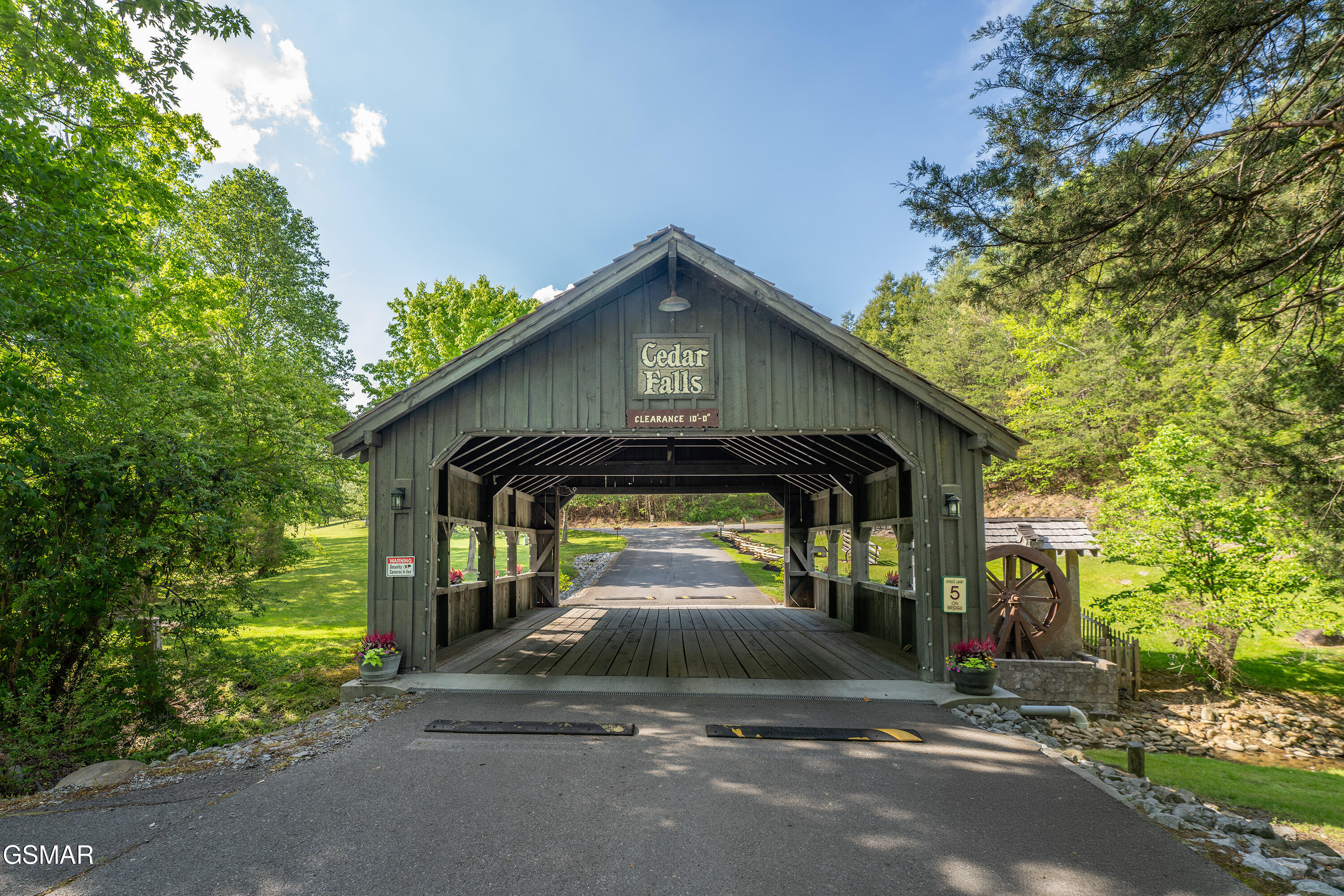 2410 Whitetail Ridge Way Sevierville TN 37862