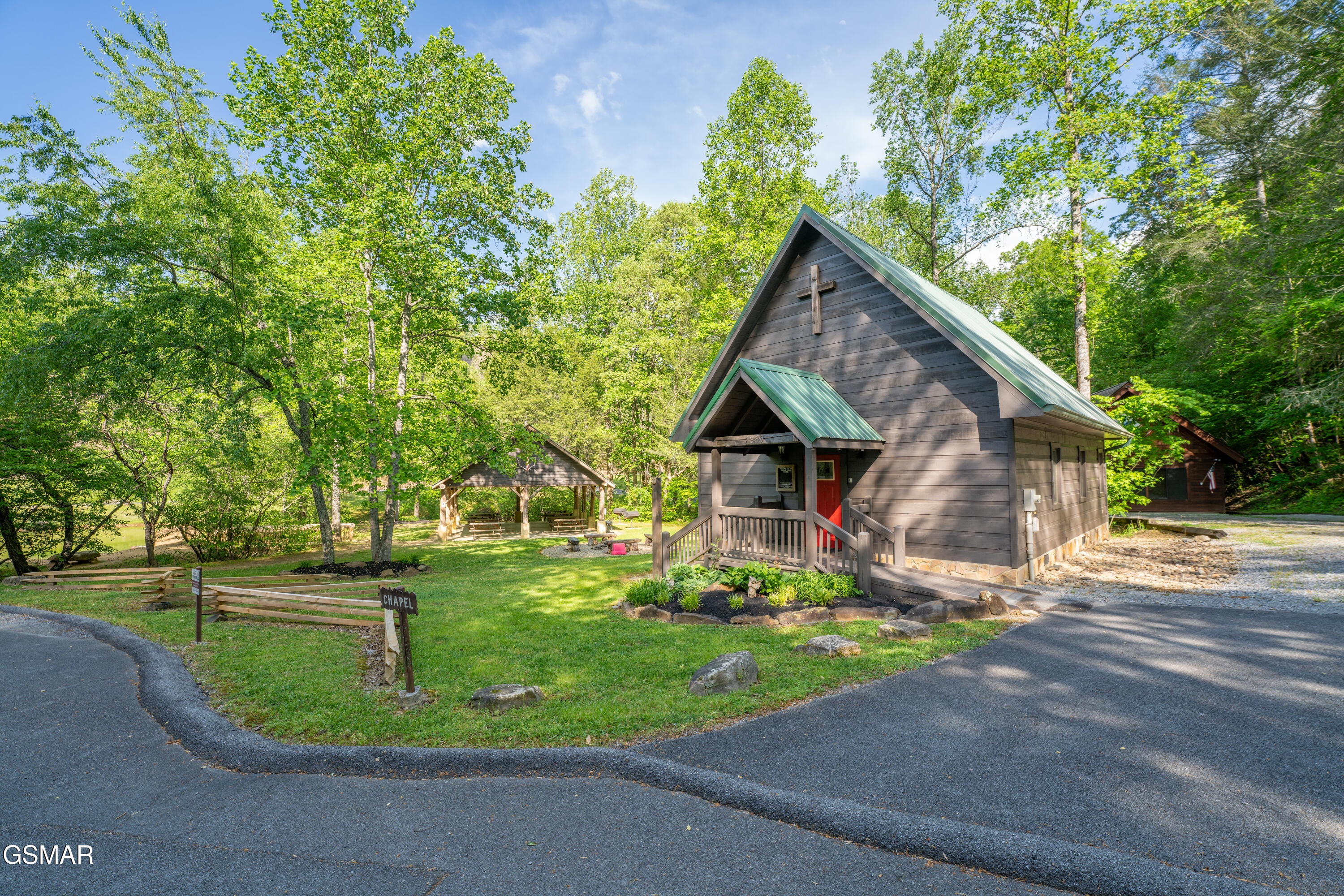 2410 Whitetail Ridge Way Sevierville TN 37862