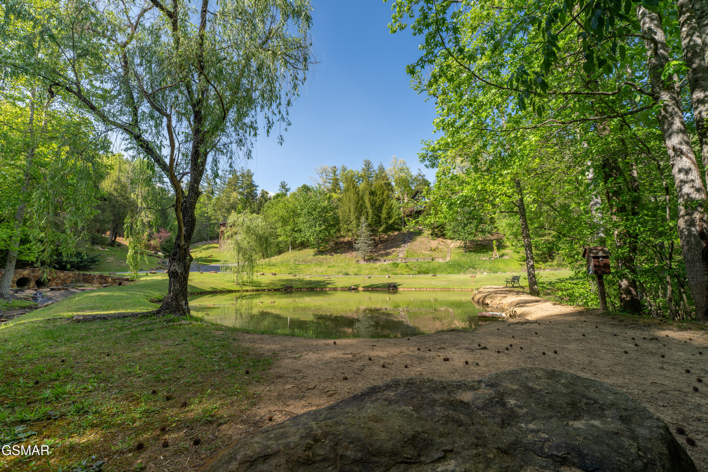 2410 Whitetail Ridge Way Sevierville TN 37862