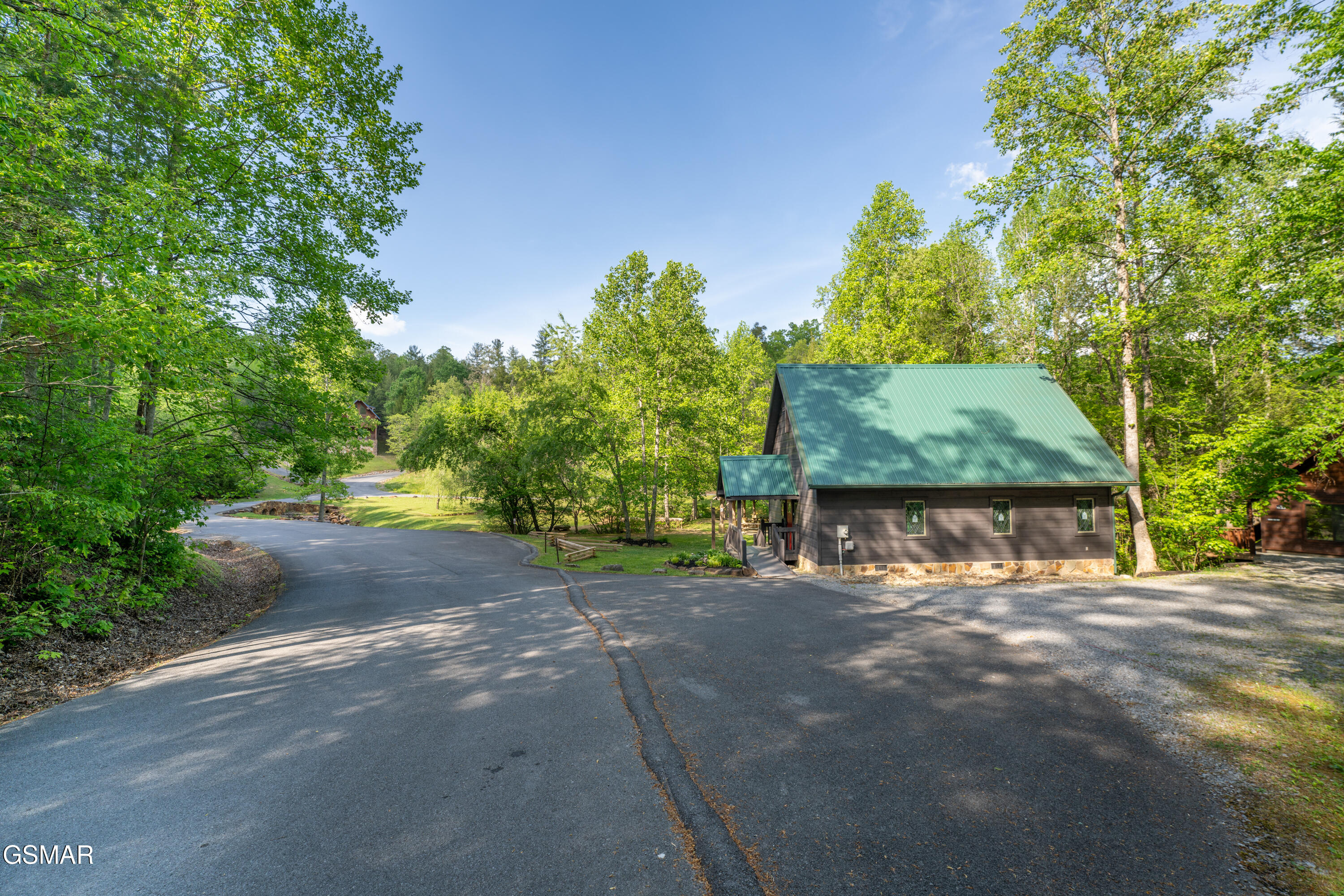 2410 Whitetail Ridge Way Sevierville TN 37862