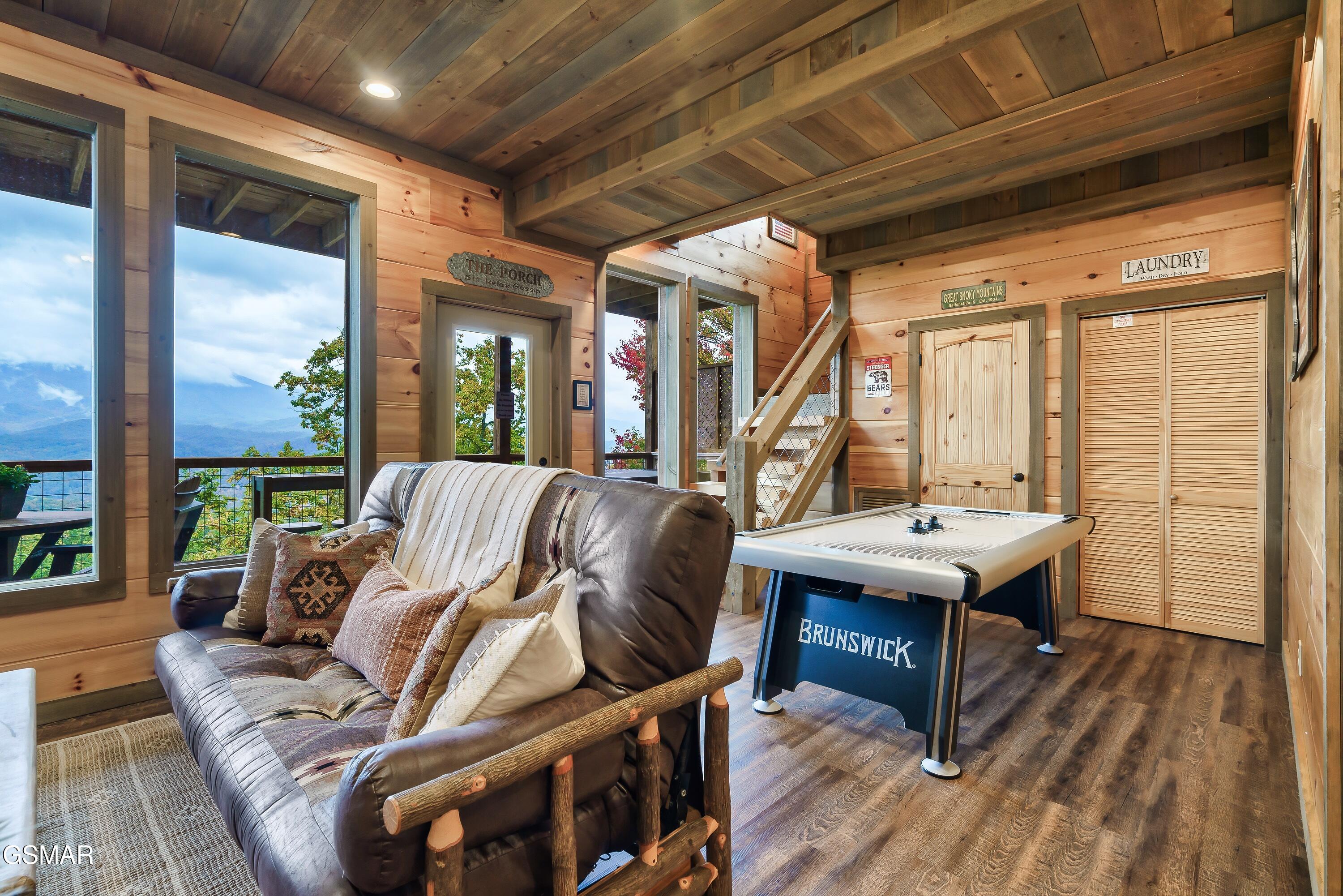 1132 Villa Overlook Way Gatlinburg TN 37738