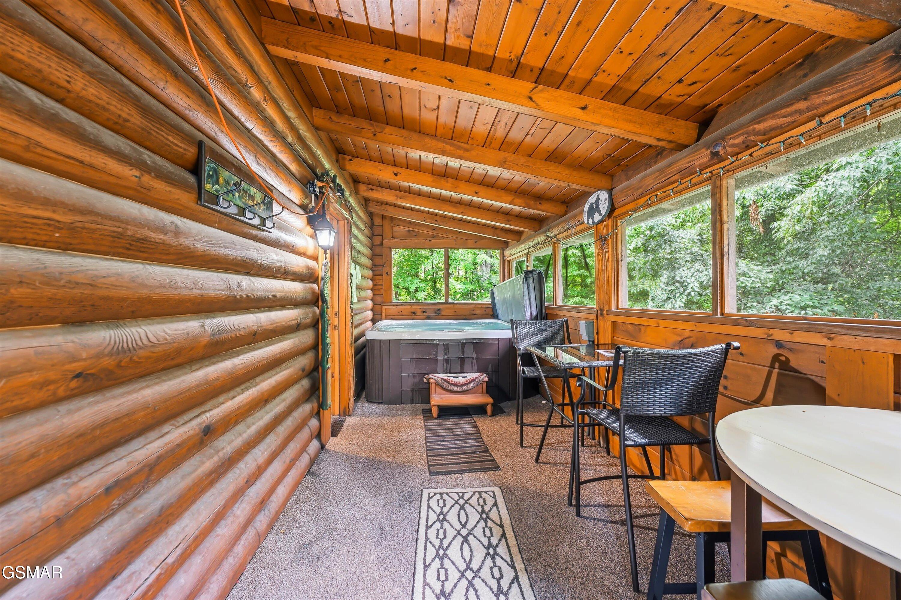 336 Big Bear Way Pigeon Forge TN 37863