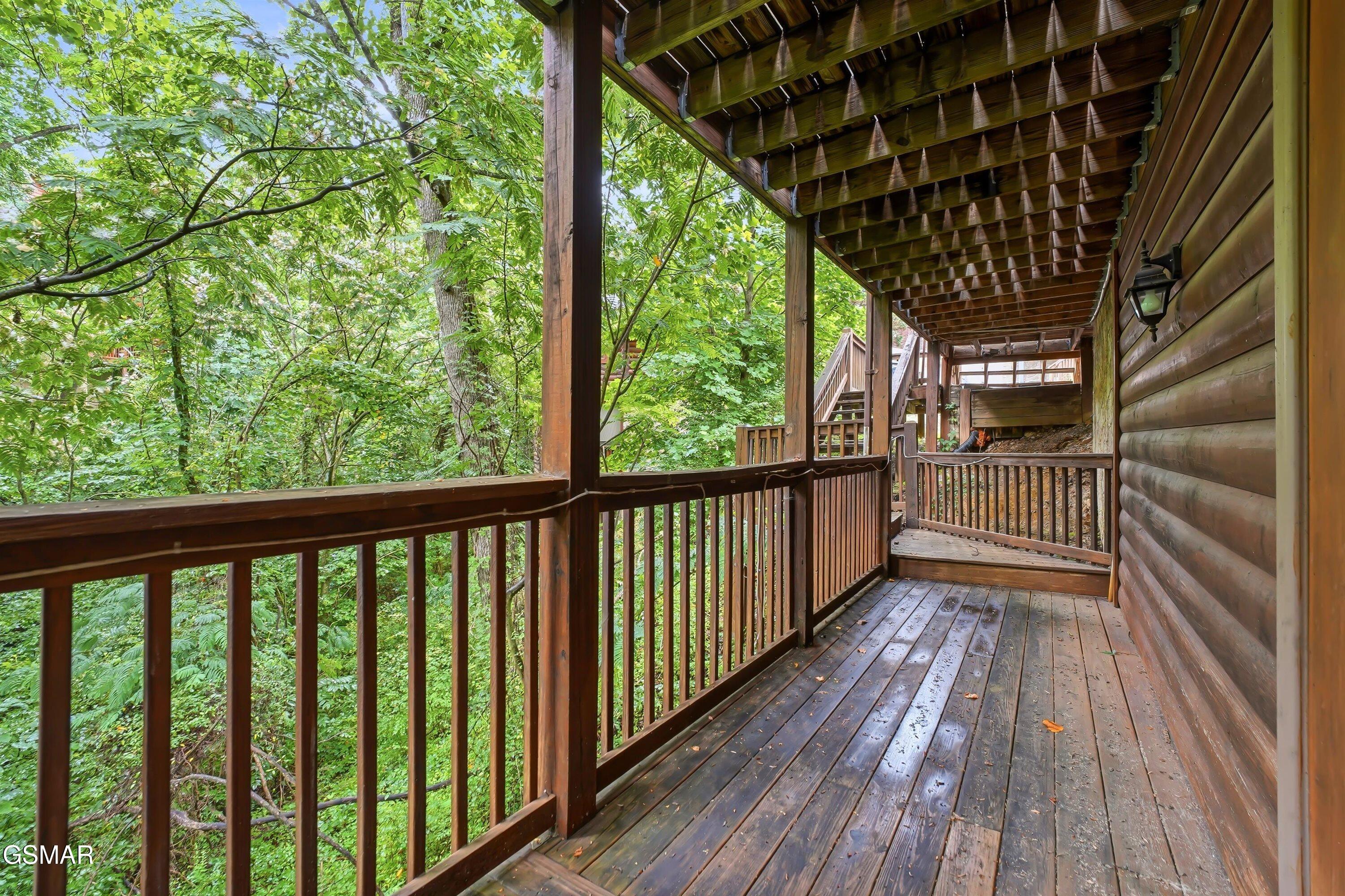 336 Big Bear Way Pigeon Forge TN 37863