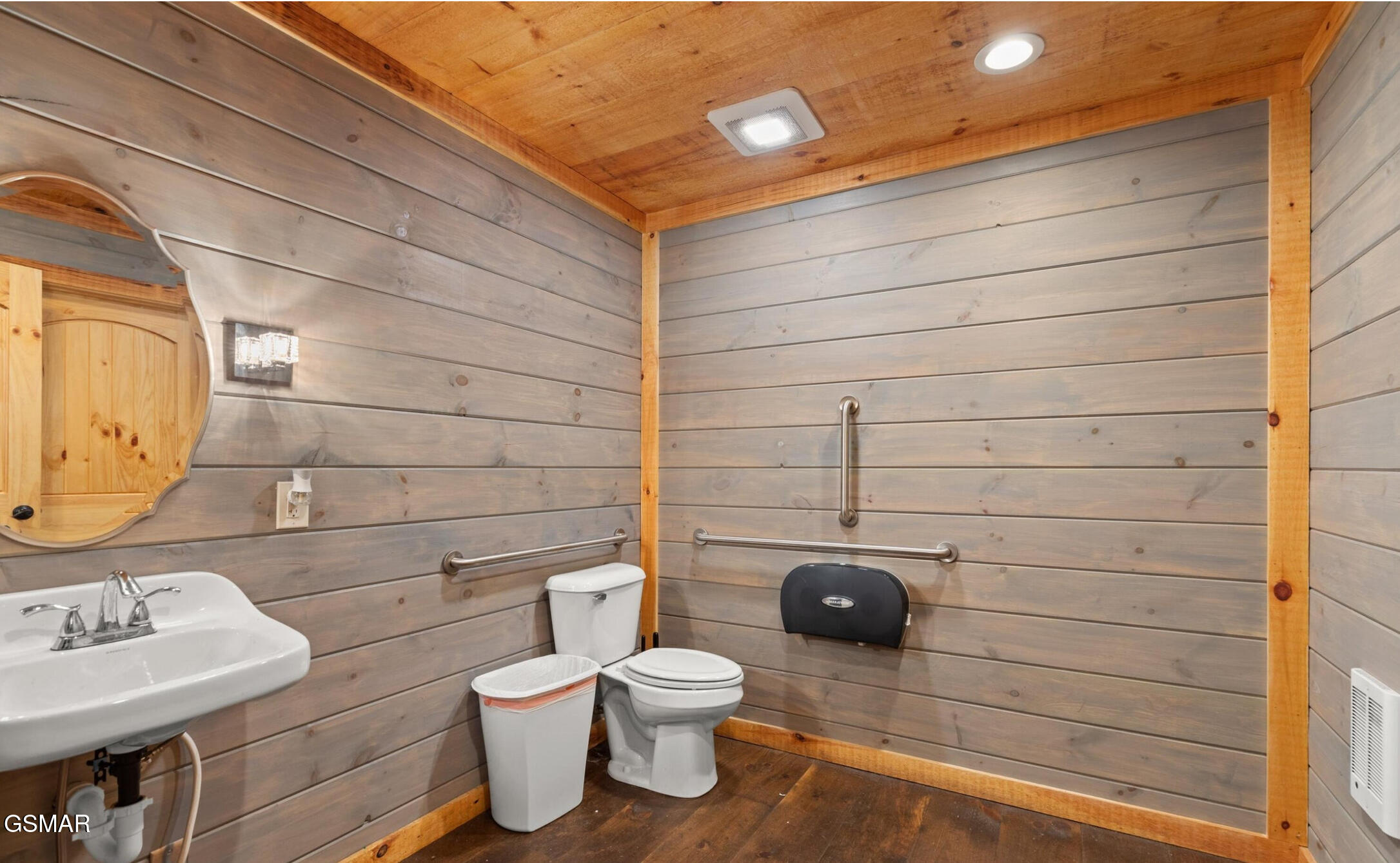 740 Pollard Road Kodak TN 37764