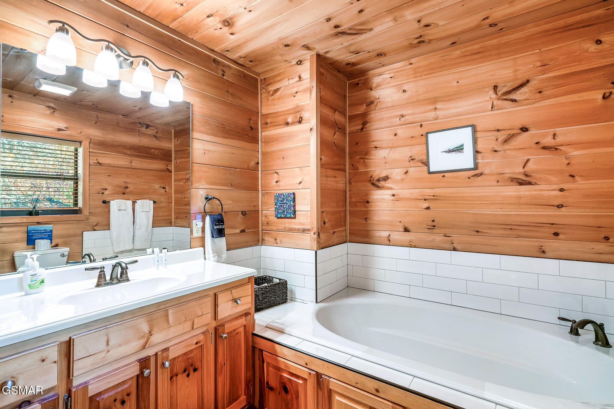 2607 Sunset Circle Sevierville TN 37862