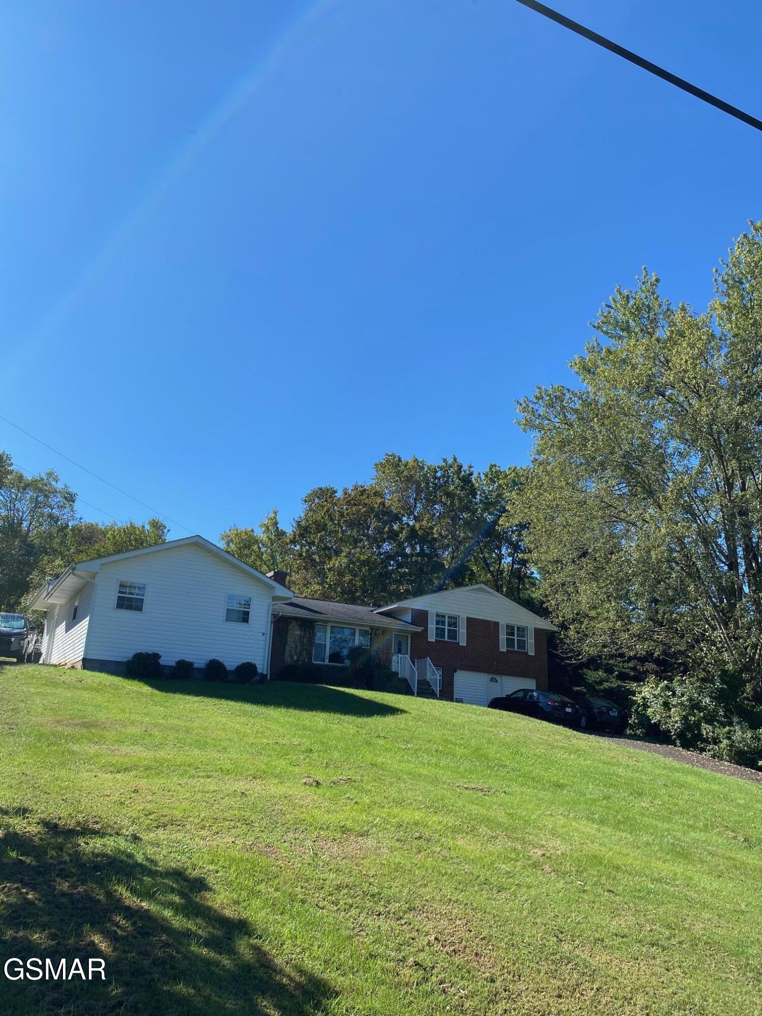 1011 Honeysuckle Drive Newport TN 37821