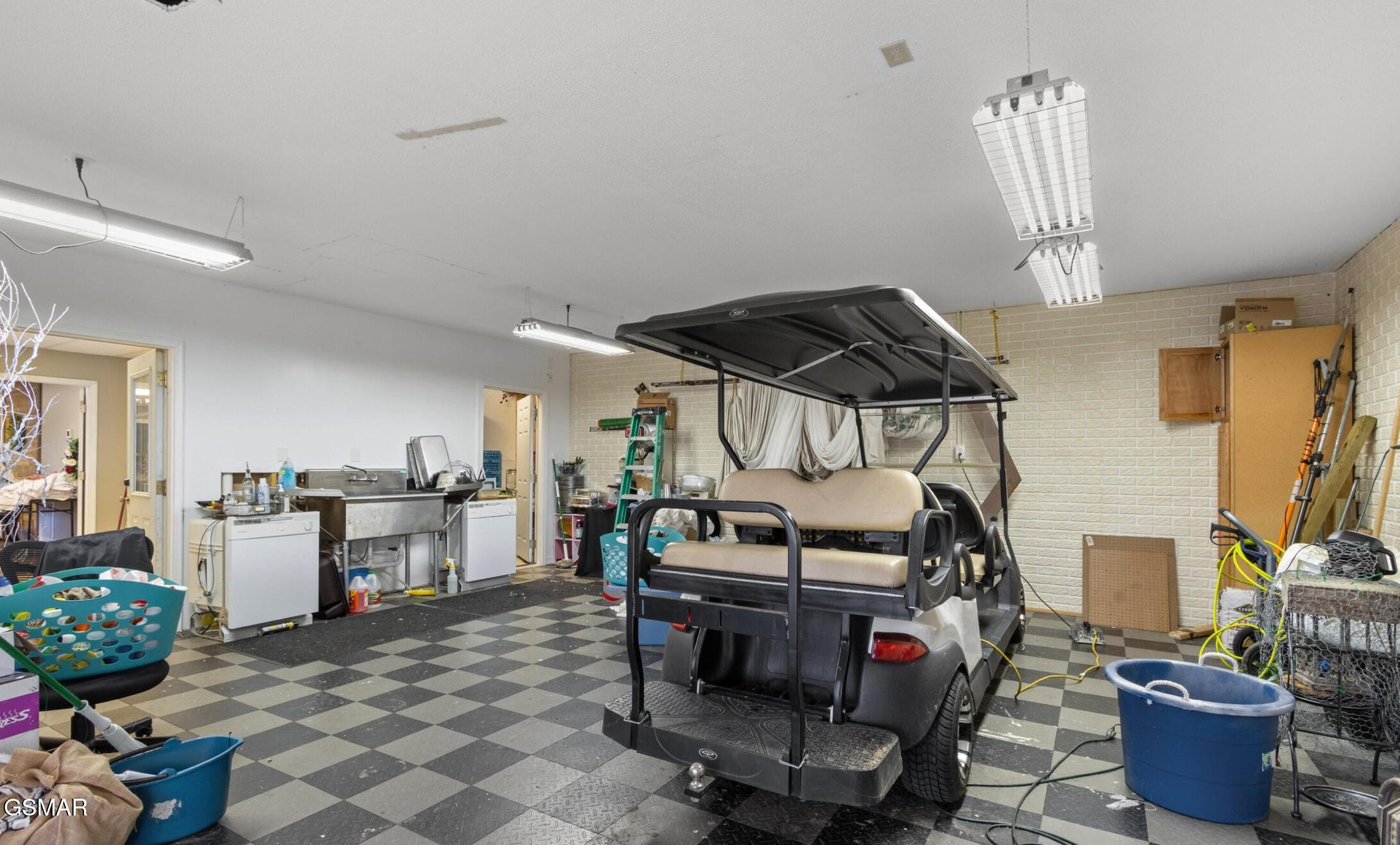 740 Pollard Road Kodak TN 37764