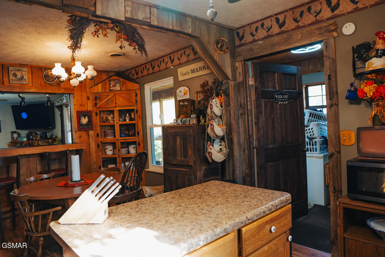 3504 James Phillips Way Sevierville TN 37876